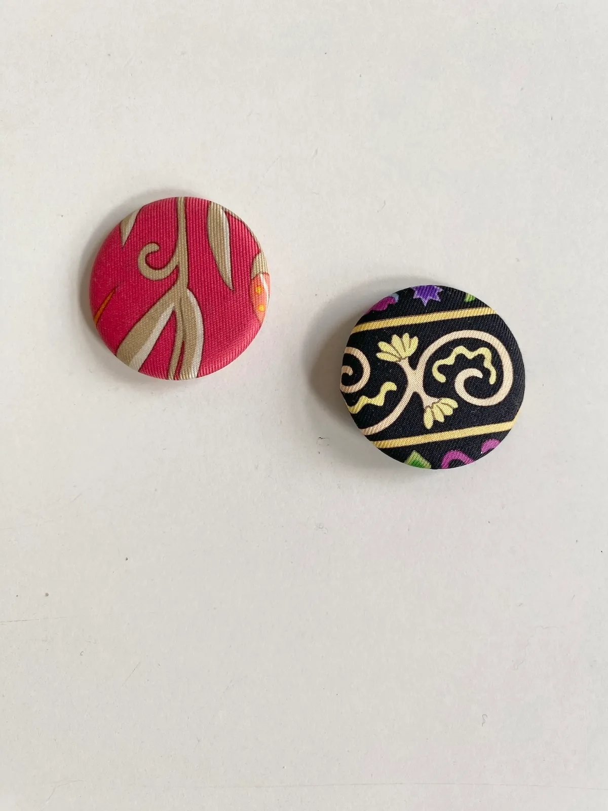 Hermès Fabric-Covered Buttons