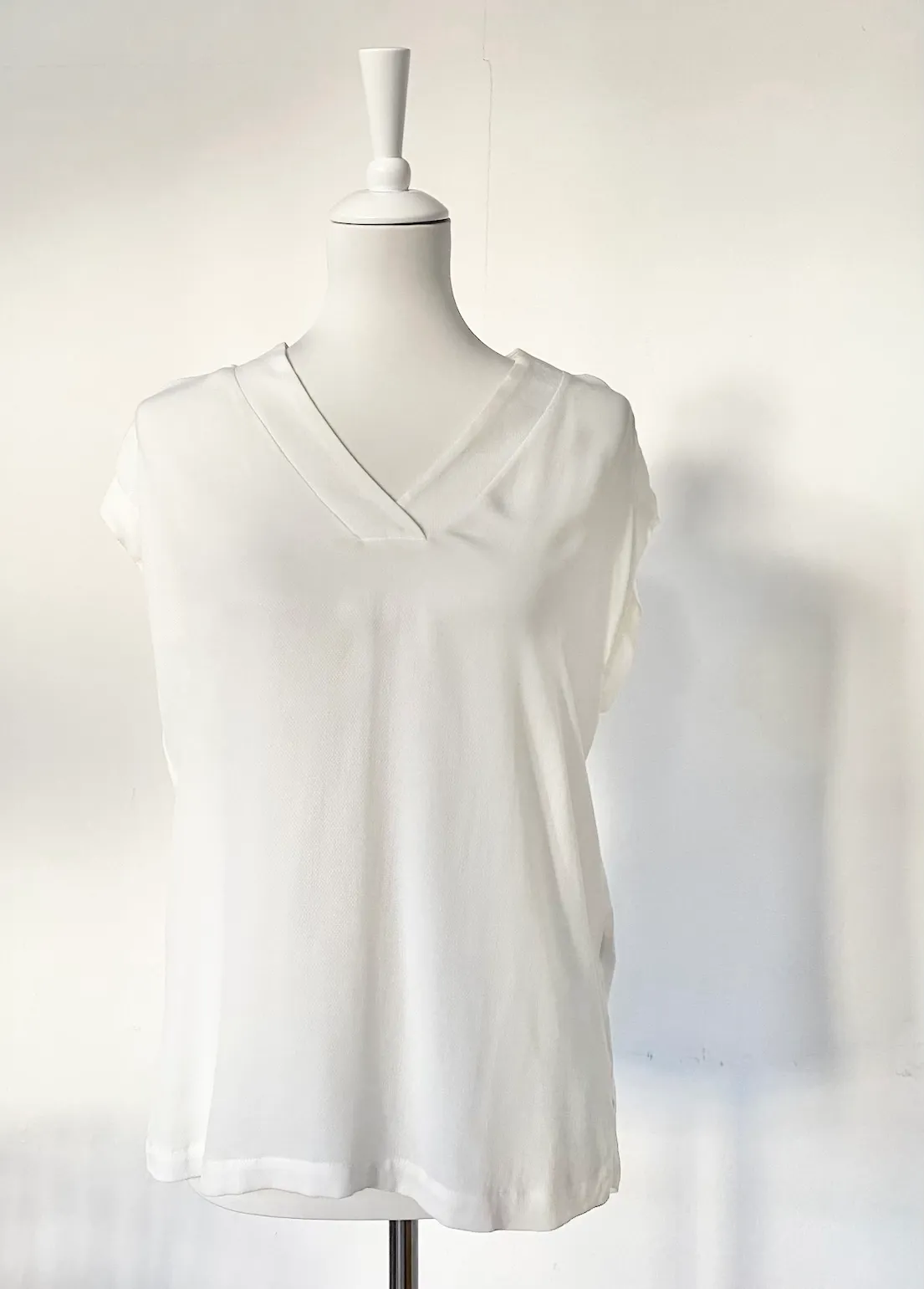 Massimo Dutti T Shirt Offwhite — Size S