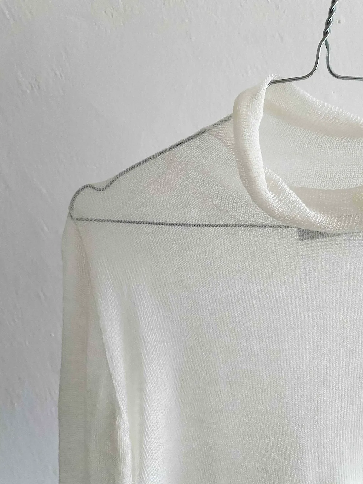 Gimaguas Pullover Offwhite — Size M