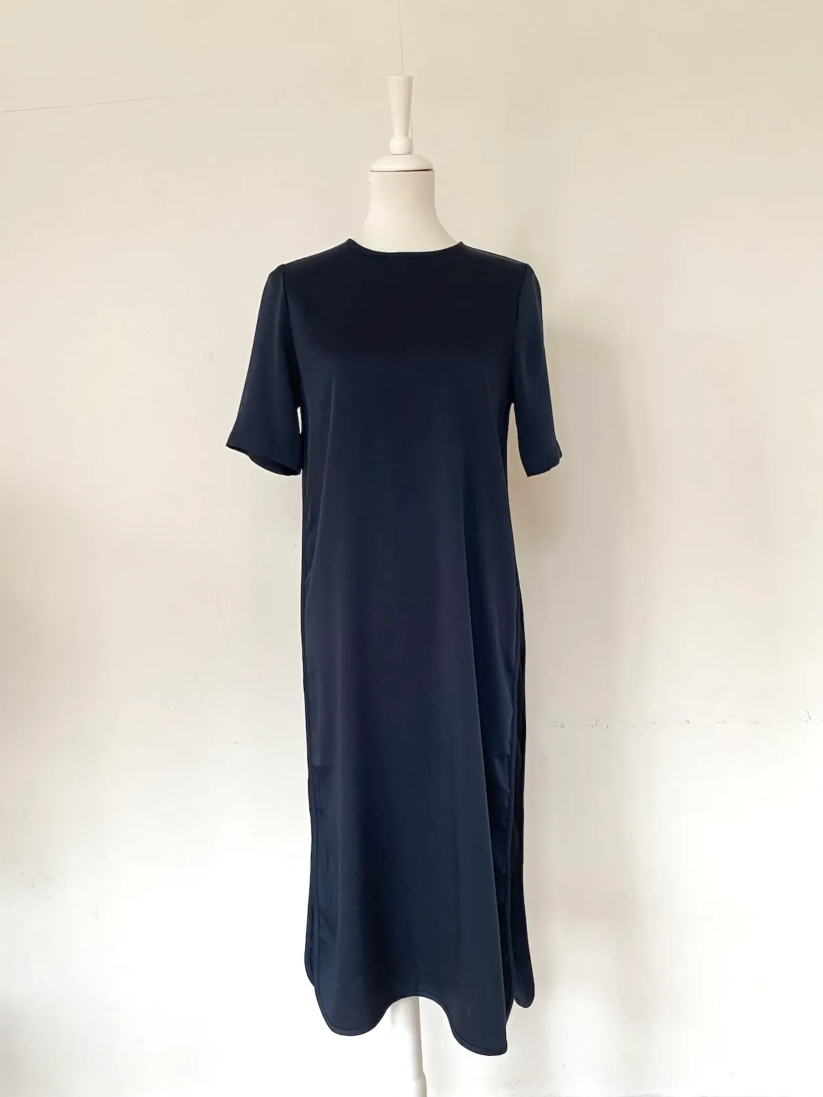 H&M Midi Dress — EUR 36