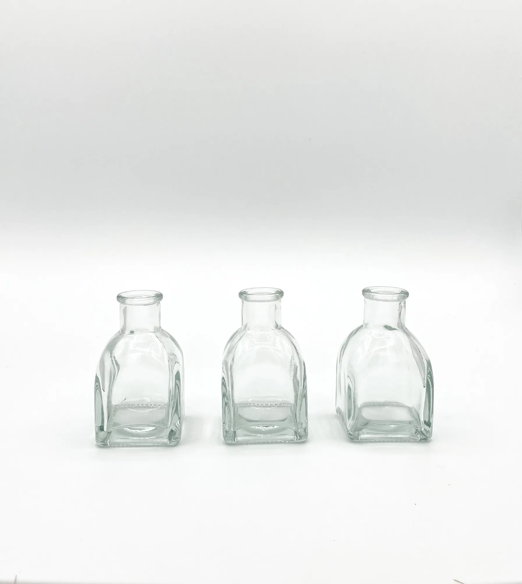 Glass Vase - Square Bottom - 4" tall