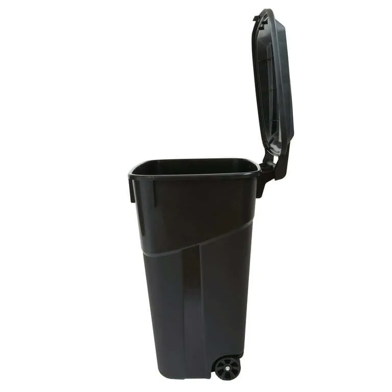 Trash Cans - 32 Gallon