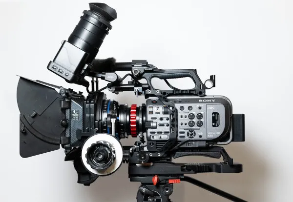 Cameras - Sony FX9 CINE PRODUCTION PACKAGE
