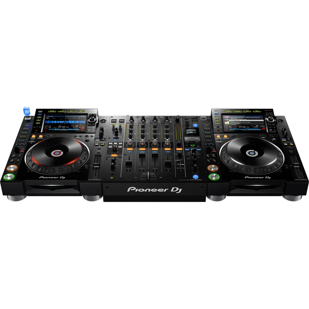 CDJ 2000 NXS2 with DJM 900 NXS2