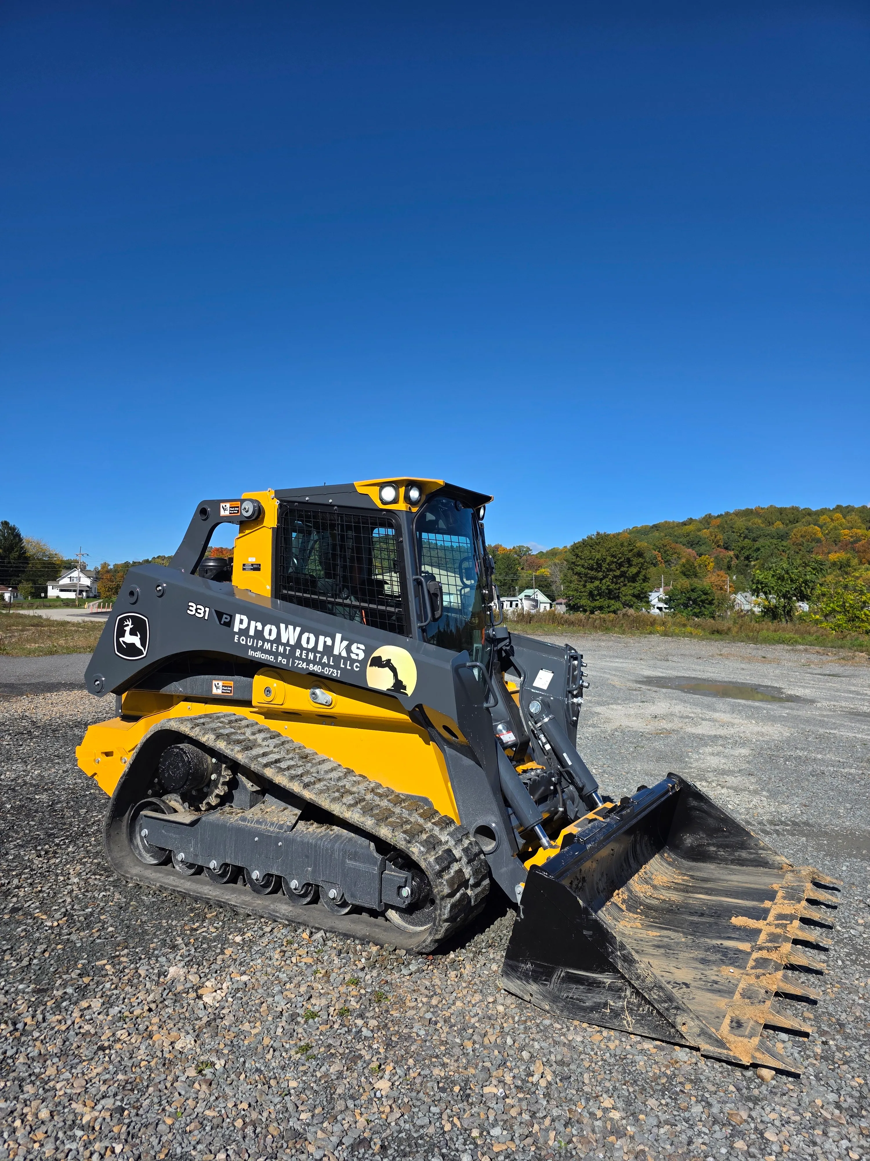 John Deere 331P