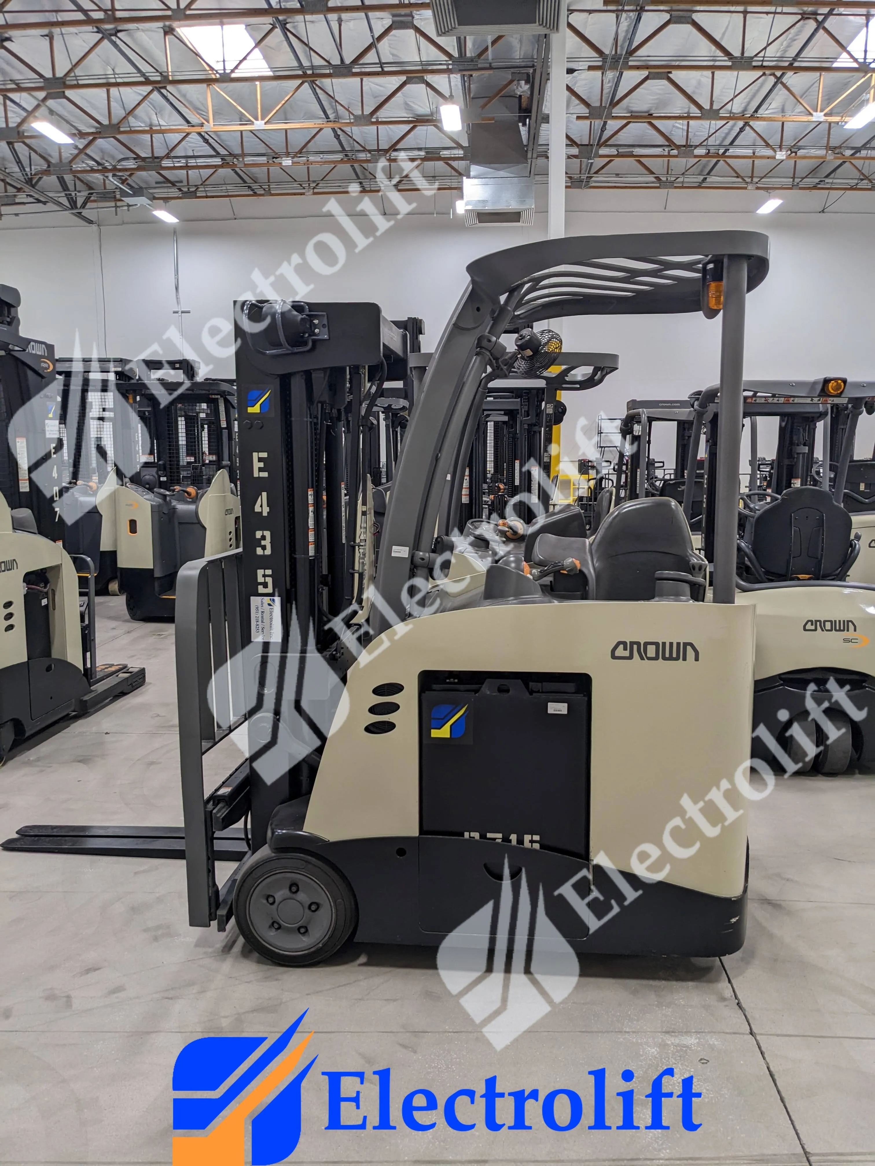 Dock Stocker Forklift