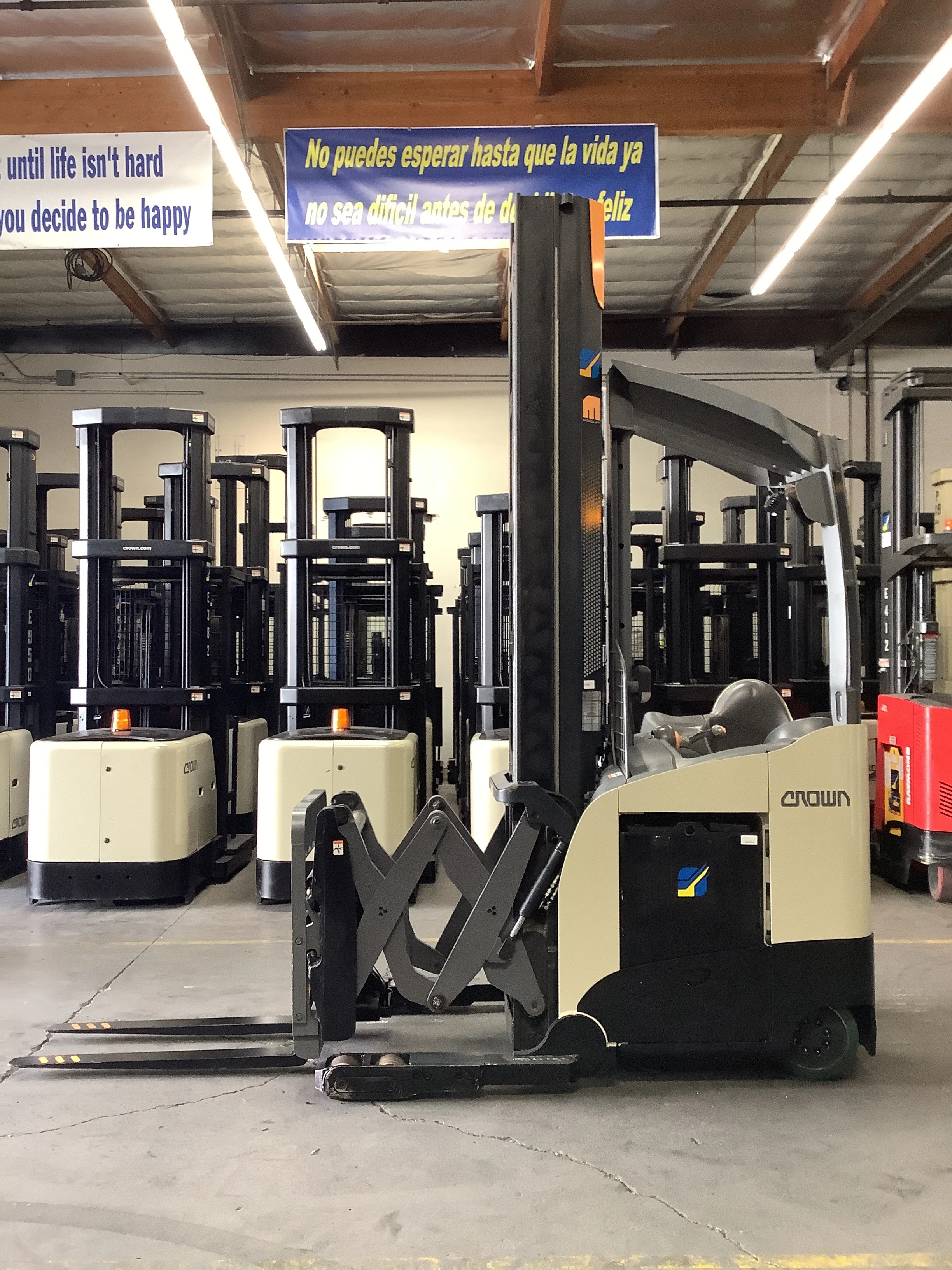 Crown Double Reach 300" Lift Height