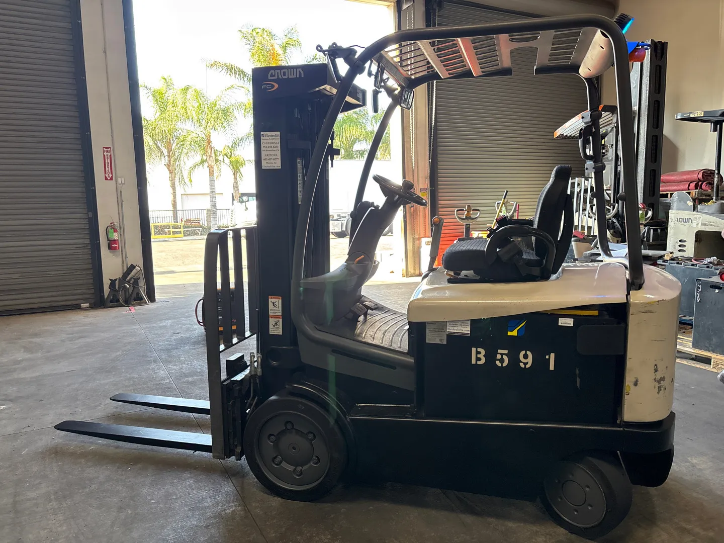 Crown Four-Wheel Sit-Down 188" Lift Height