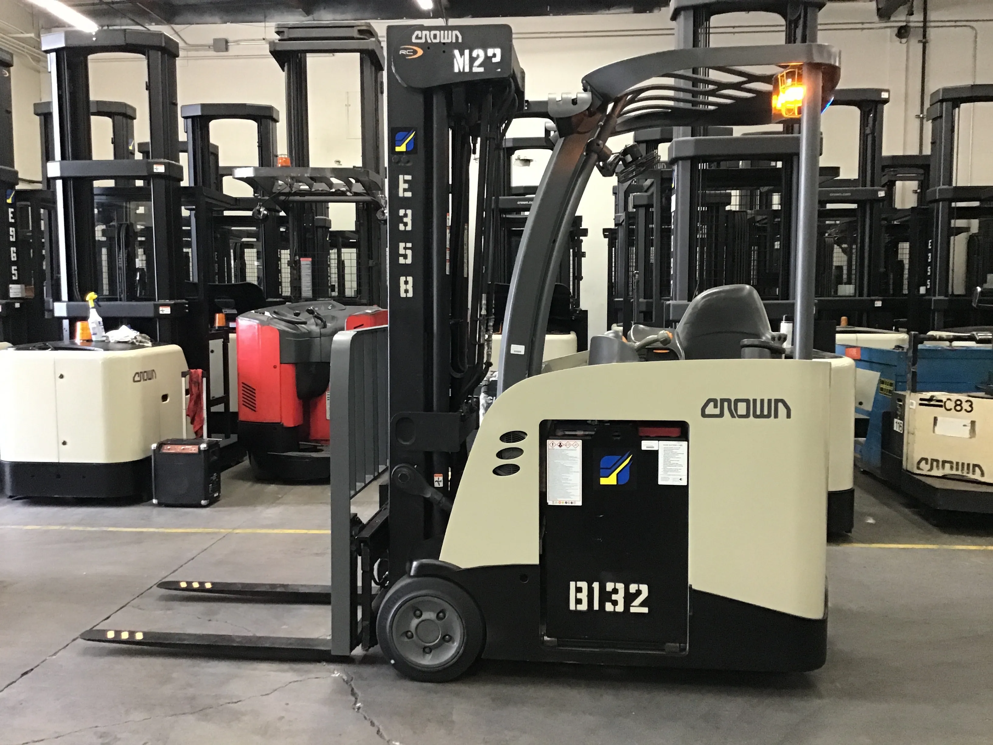 Crown Dock Stocker 276" Lift Height