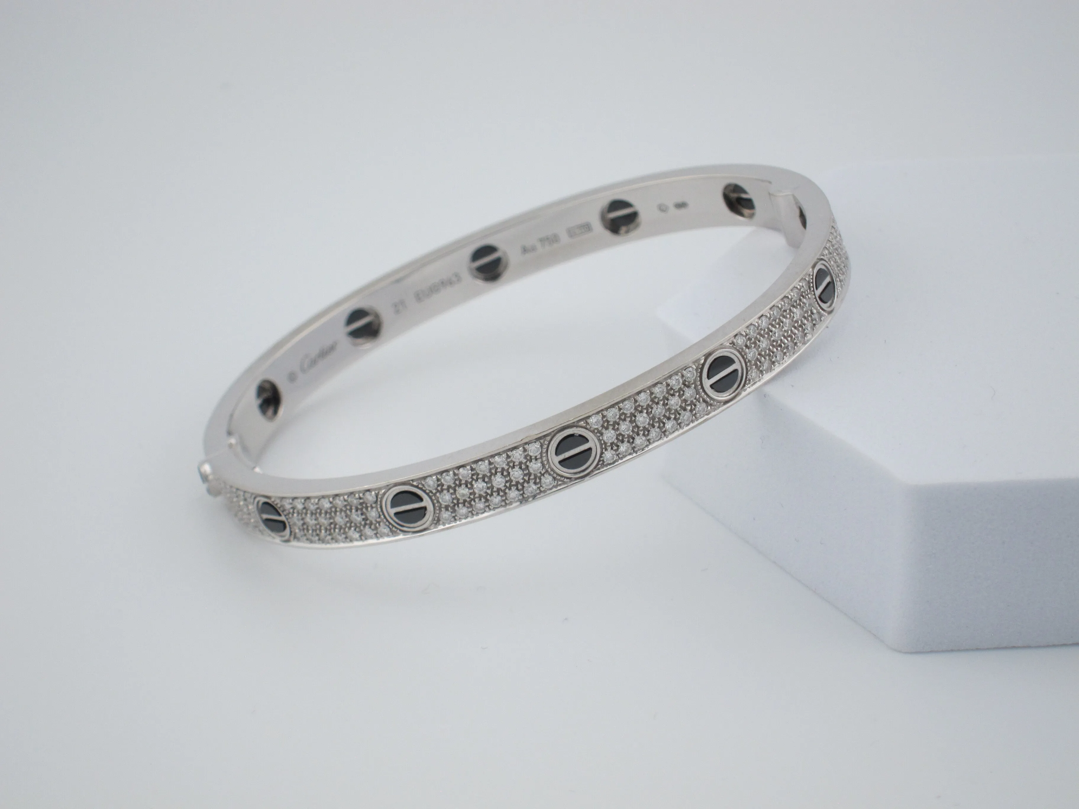 LOVE BRACELET DIAMOND-PAVED CERAMIC
