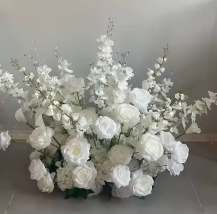 White Aisle Flower/Floral Centerpiece for Wedding Table