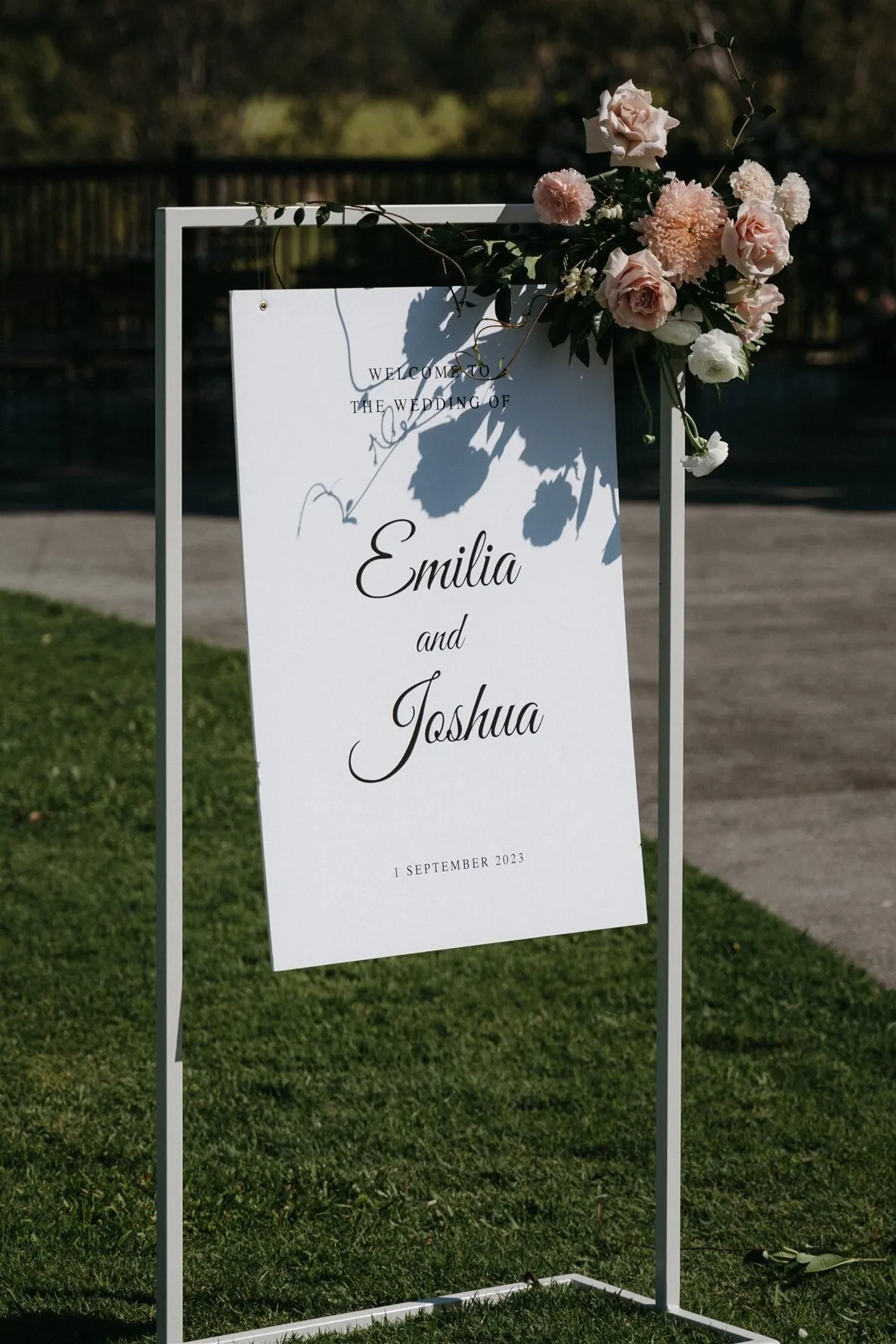 Metal Wedding Welcome Sign/Arch Stand/Arbor