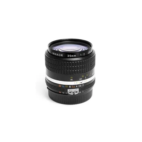 Nikon 35 mm f/2