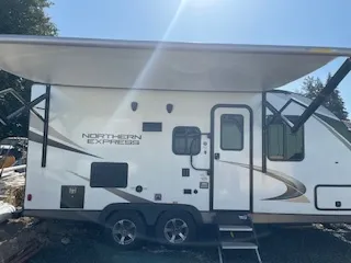 2022 Gulf Stream Northern Express