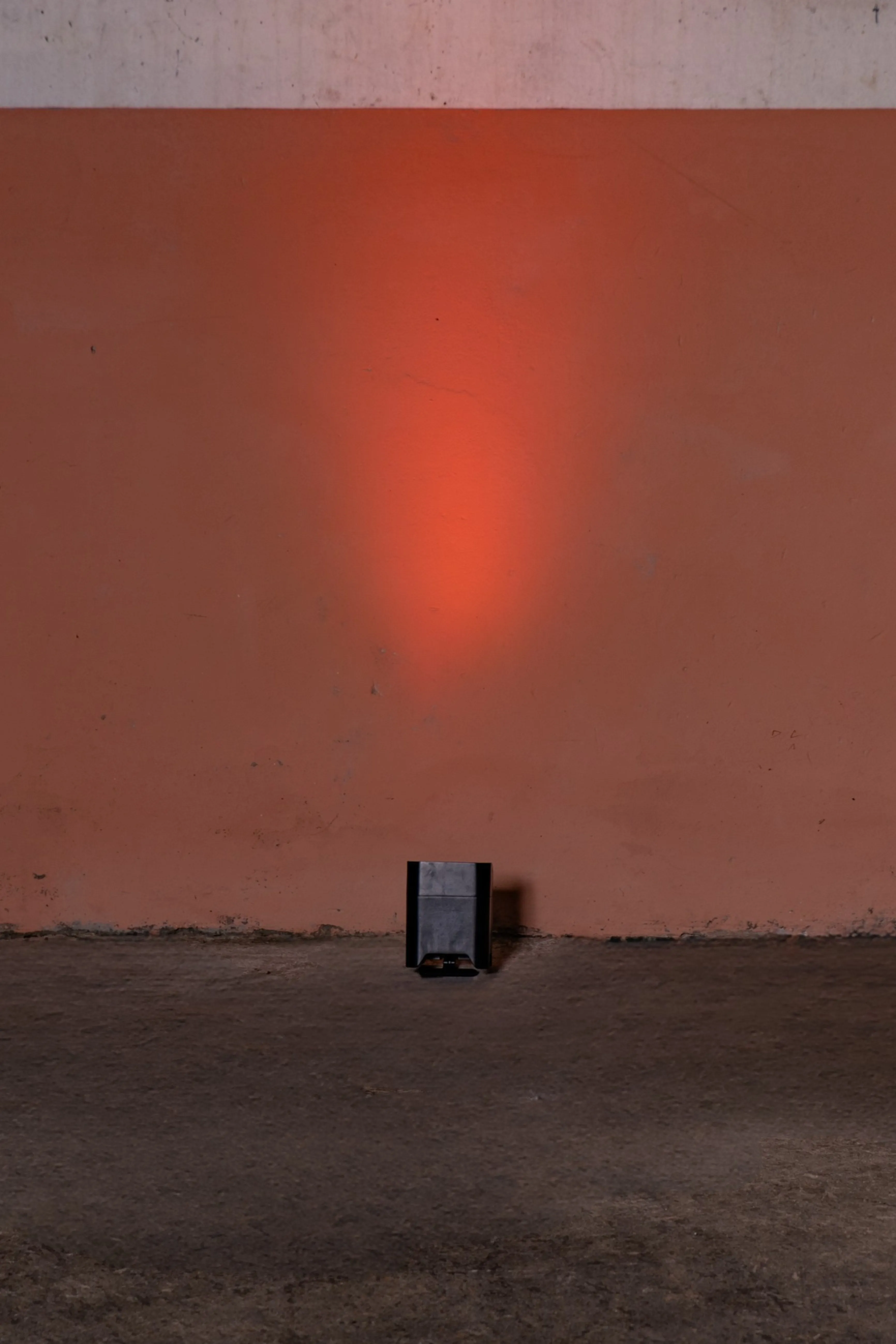 UPLIGHT - Proiettore a batteria per illuminazione di eventi (SmartBat - Beamz)