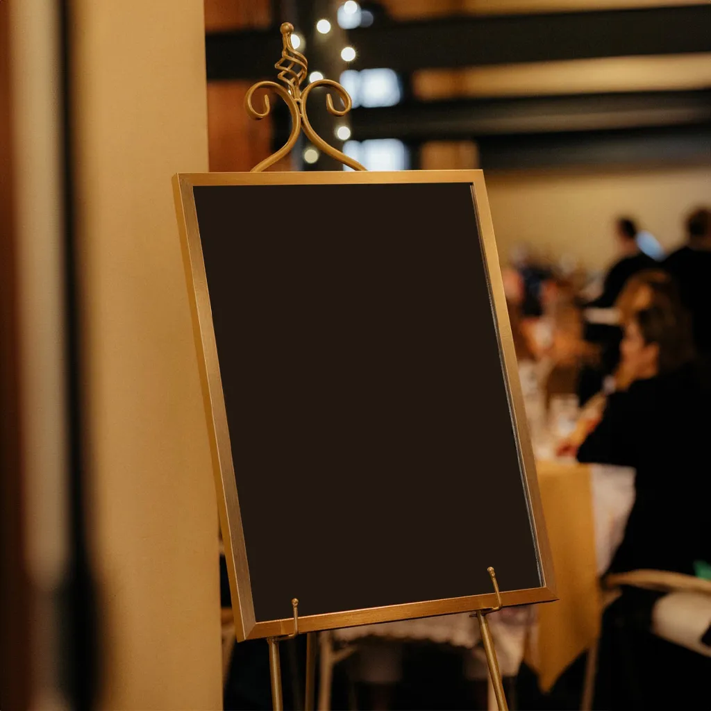 Easel