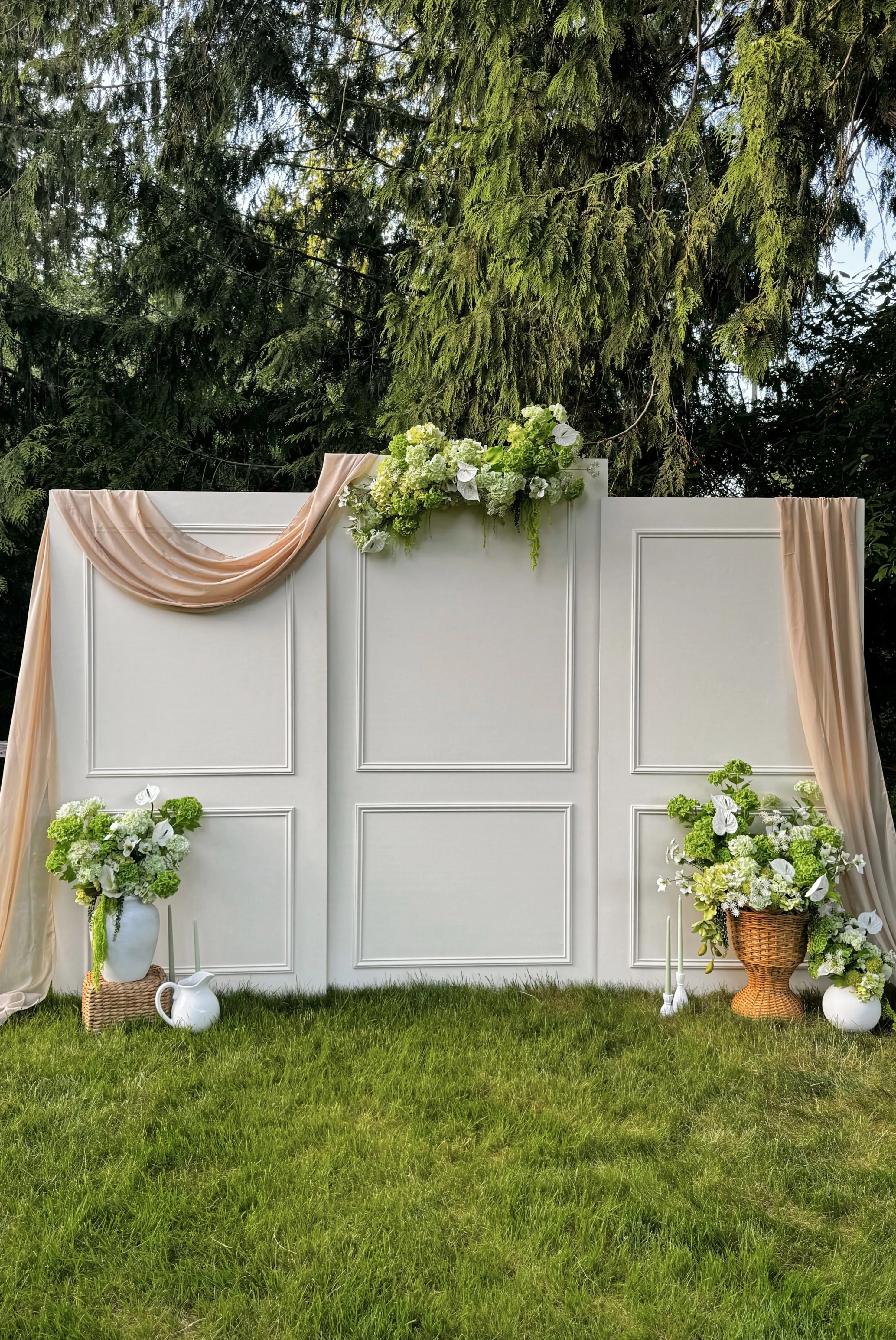 Molding Backdrop Set