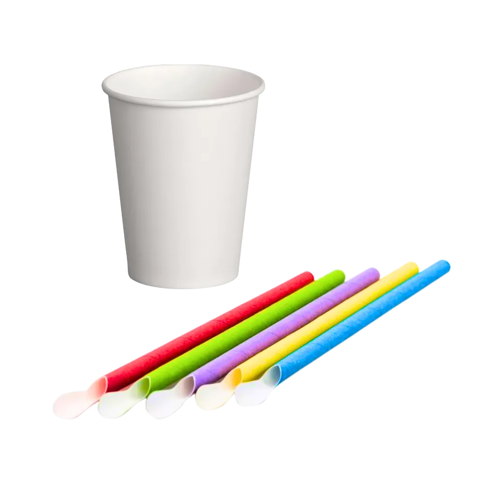 Einwegbecher und Löffelhalme