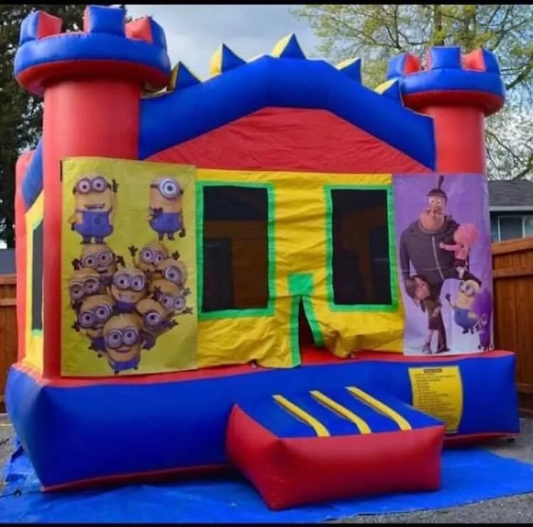 Minions Bouncy Castle 