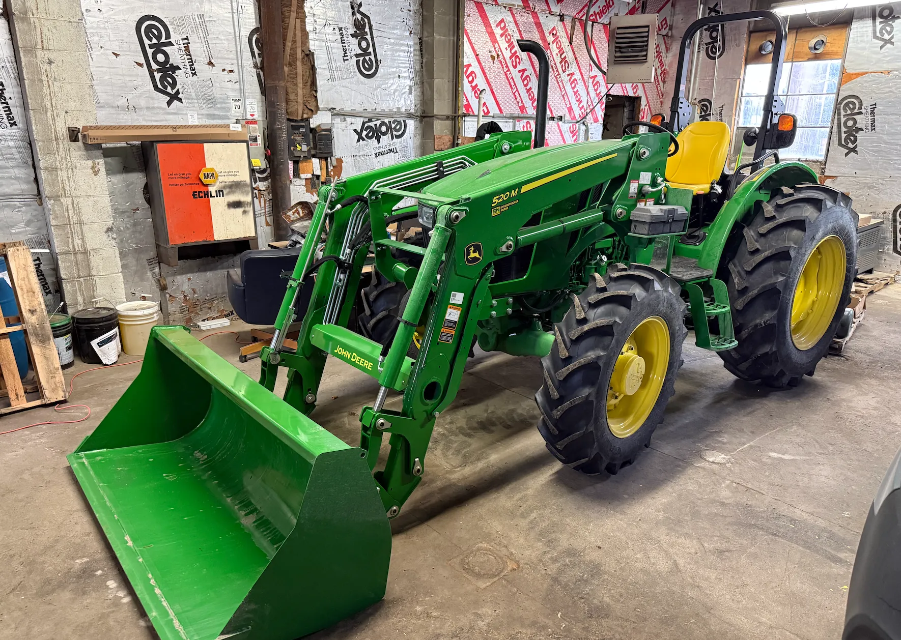 Deere Front End Loader 520M 2024