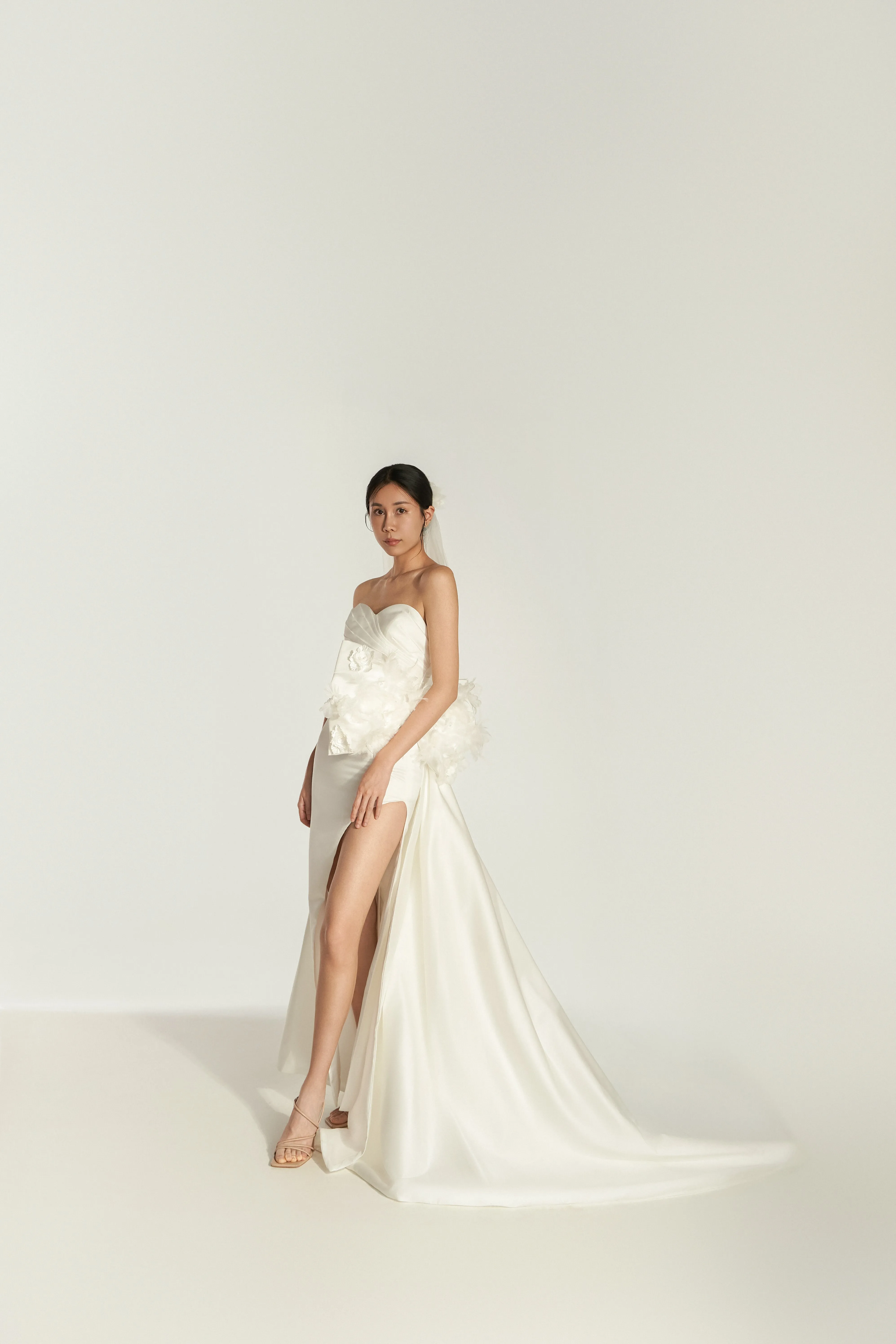 Look 4 - Plume sur Lotus