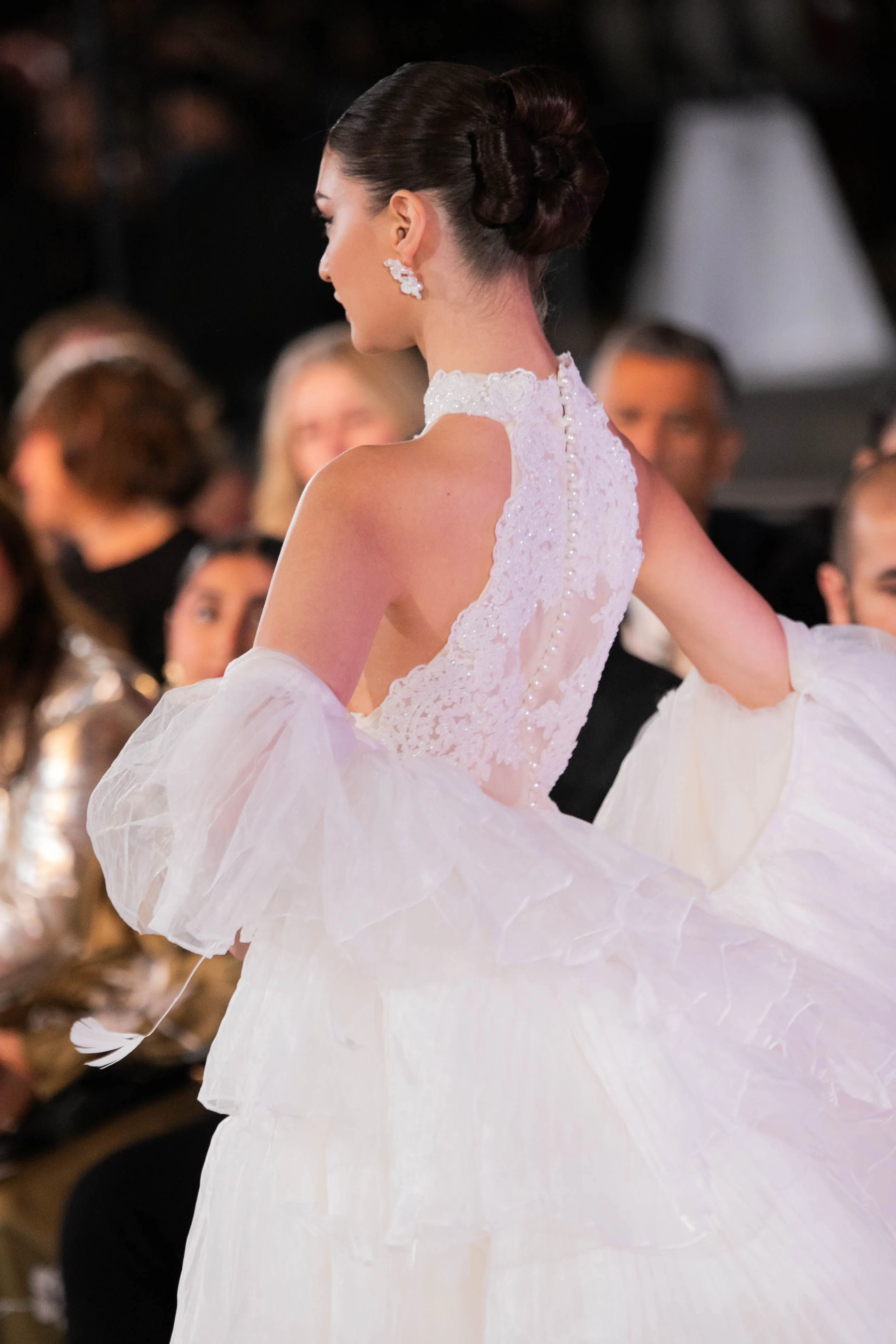 Look 13 - Fleurs Abondantes sur les Eaux