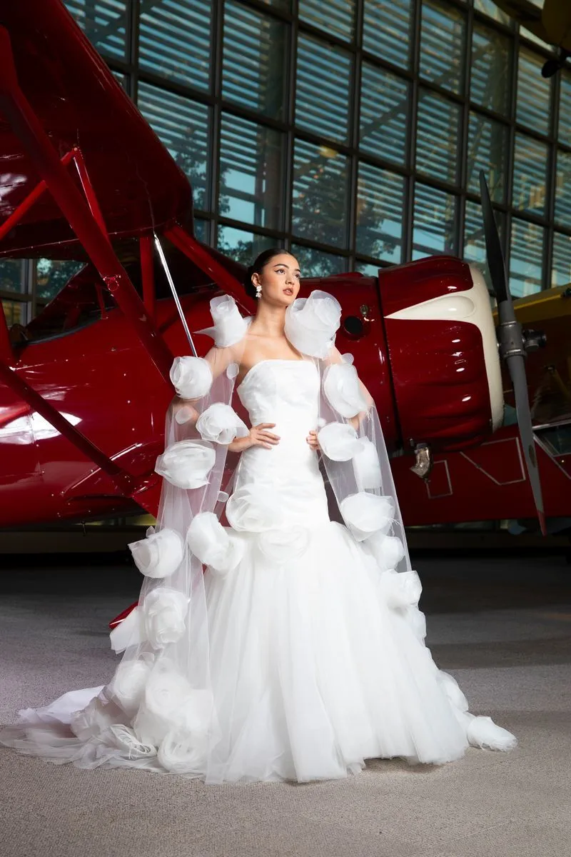 Look 14 - Réveil sous un Voile de Fleurs