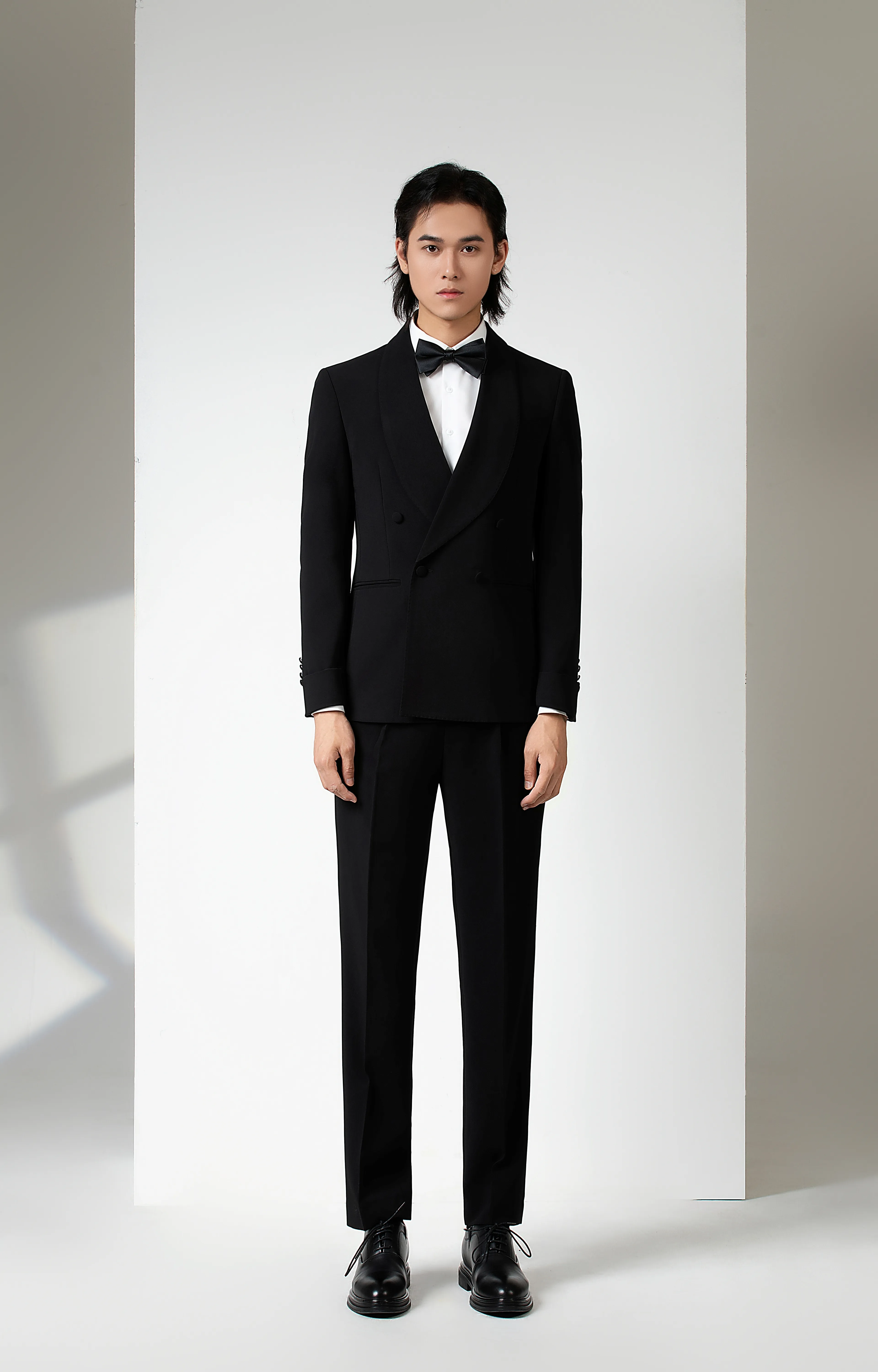 Black Double-Breasted Shawl-Lapel Two-Piece Suit