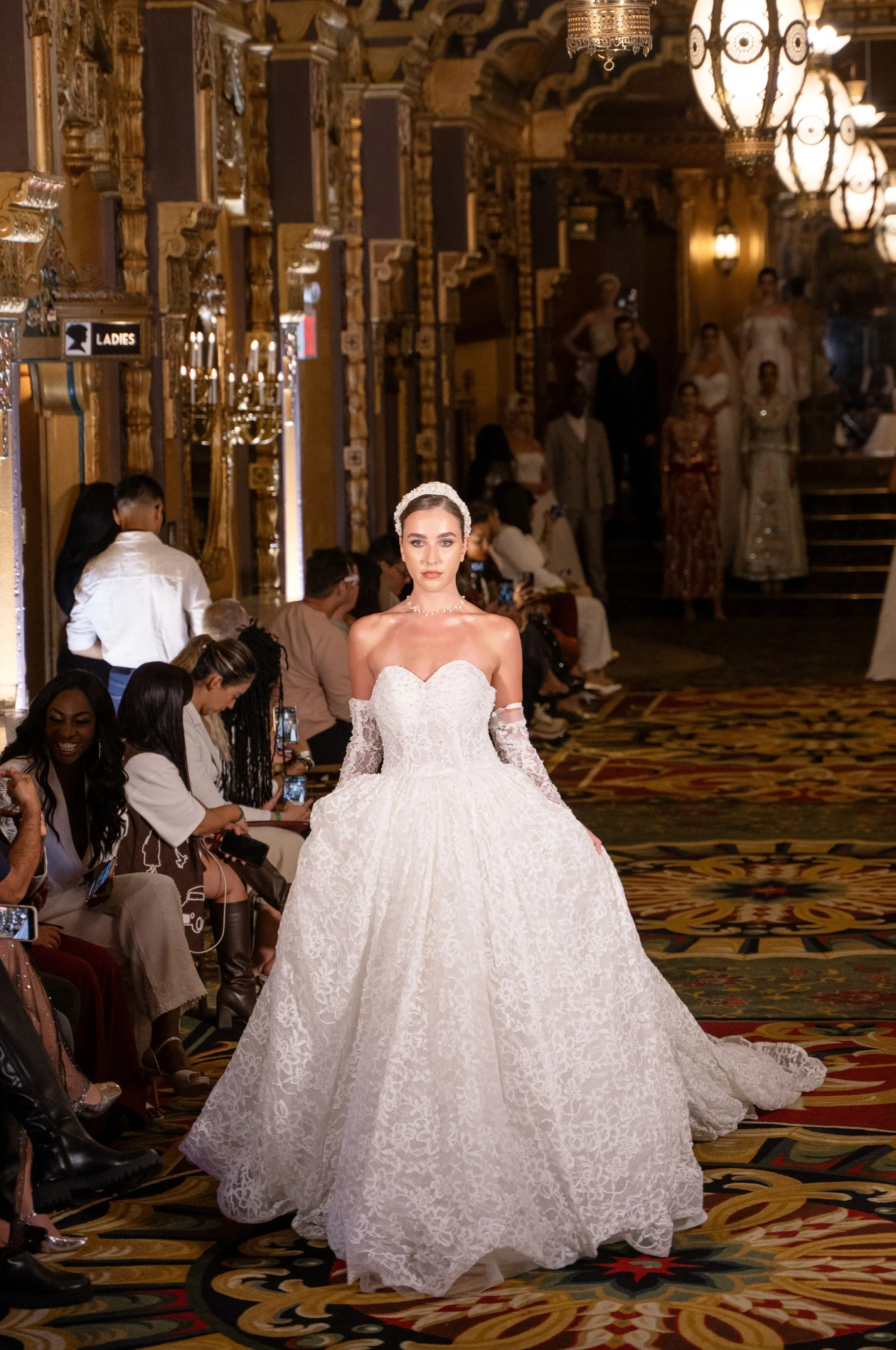 Look 15 - Rococo Night