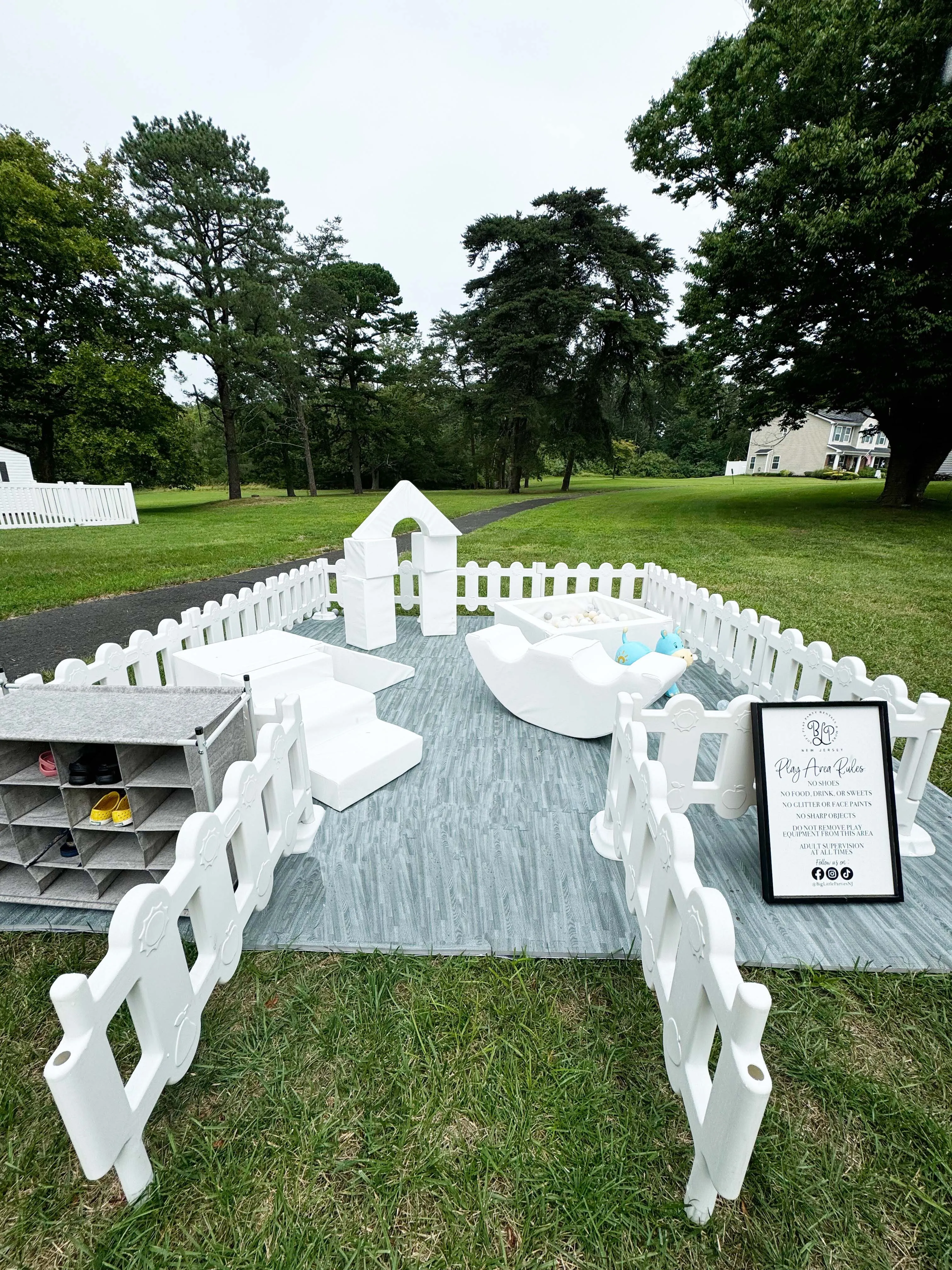 White Soft Play Party Package