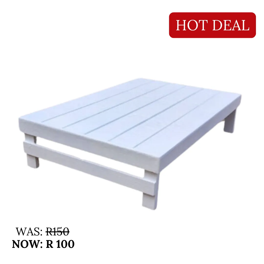 Picnic Table (White)
