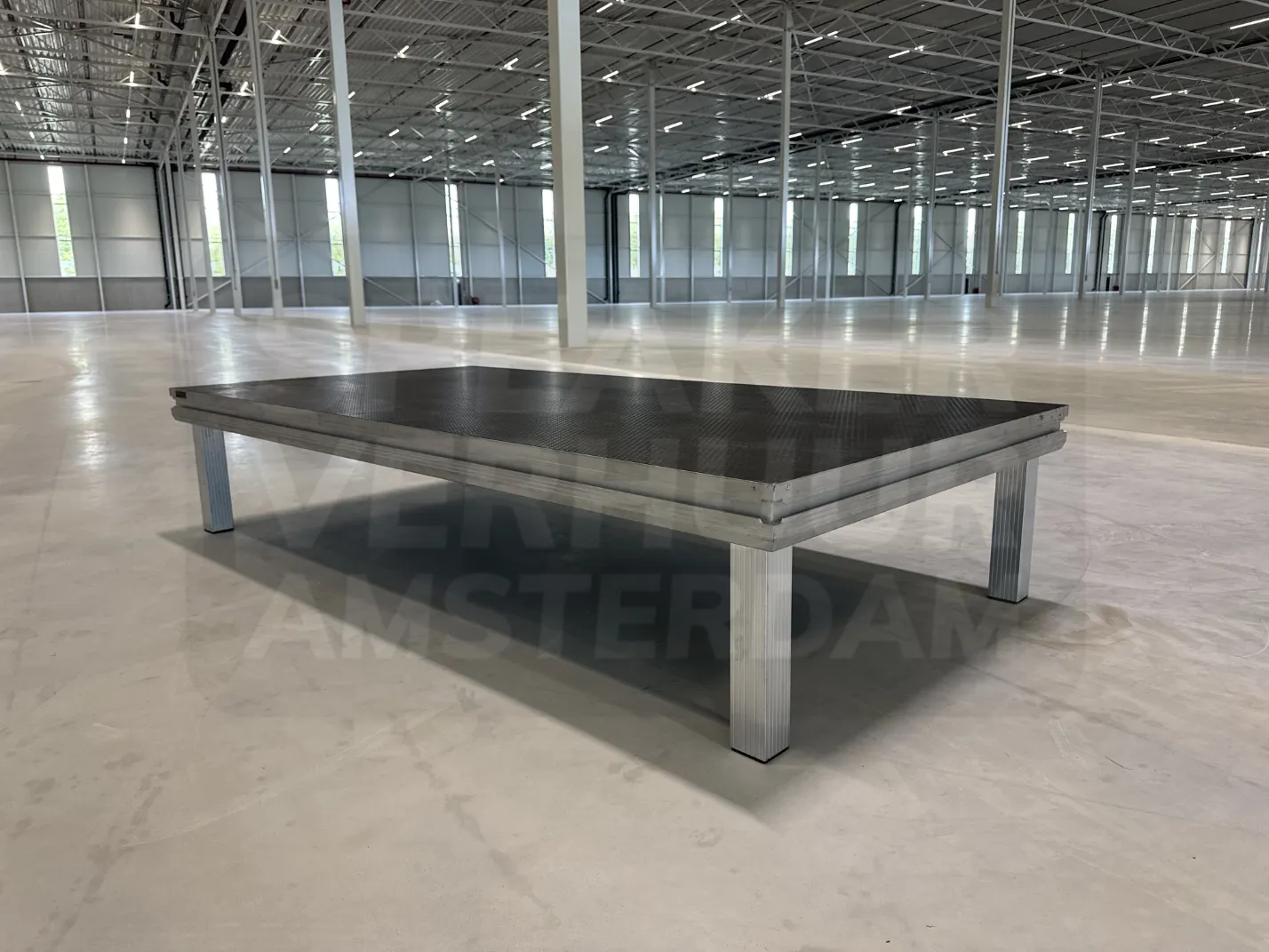 Podium set 2x1 meter 40cm hoog huren