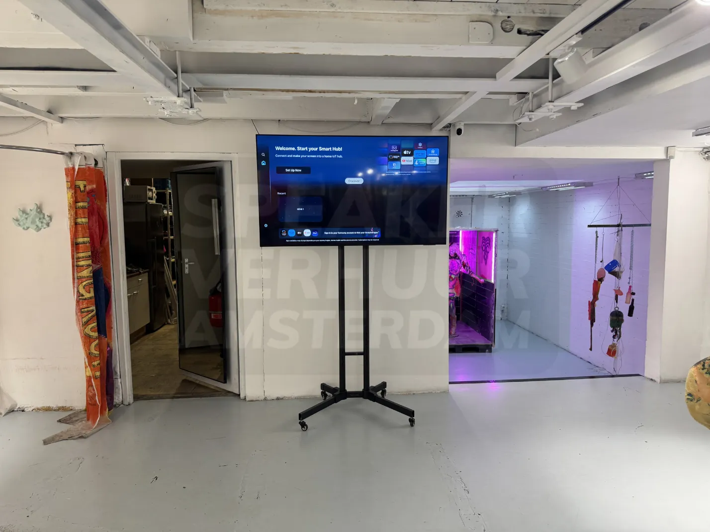 tv scherm op standaard huren Amsterdam Centrum