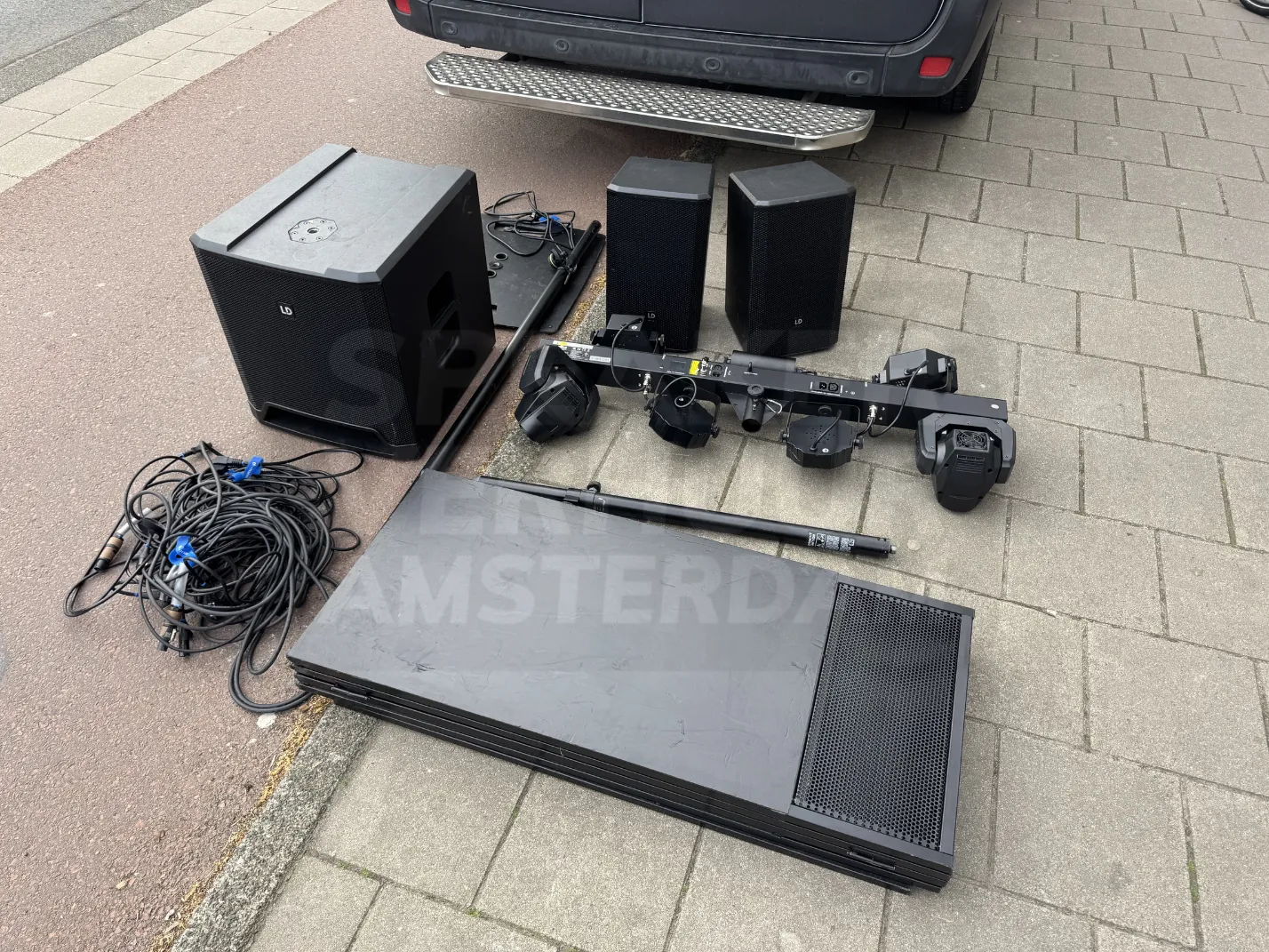 huisfeest organiseren Amsterdam speakers