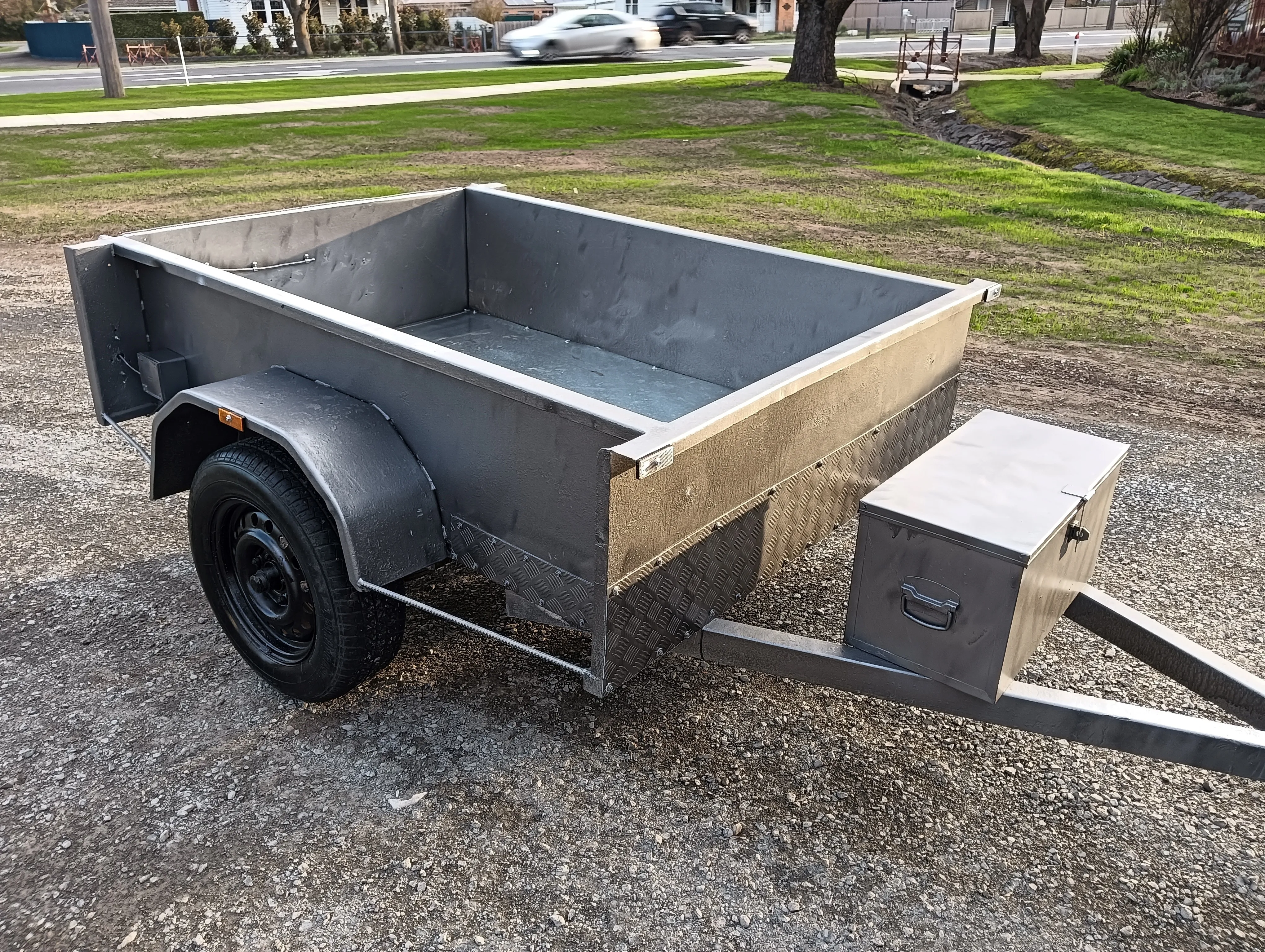 6x4 (1.8m x 1.2m) High Side Box Trailer (Bunkers Hill)