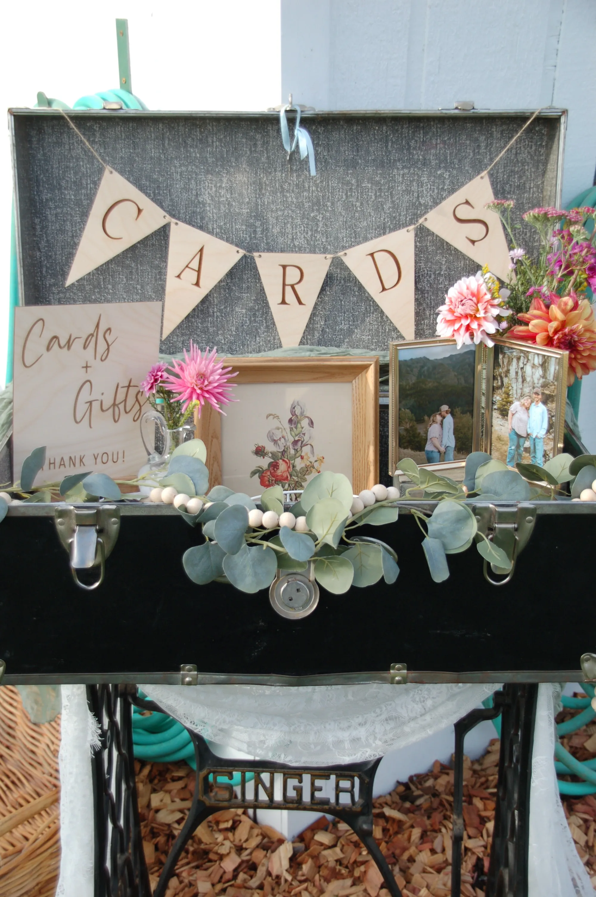 Cards & Gifts Suitcase Rental