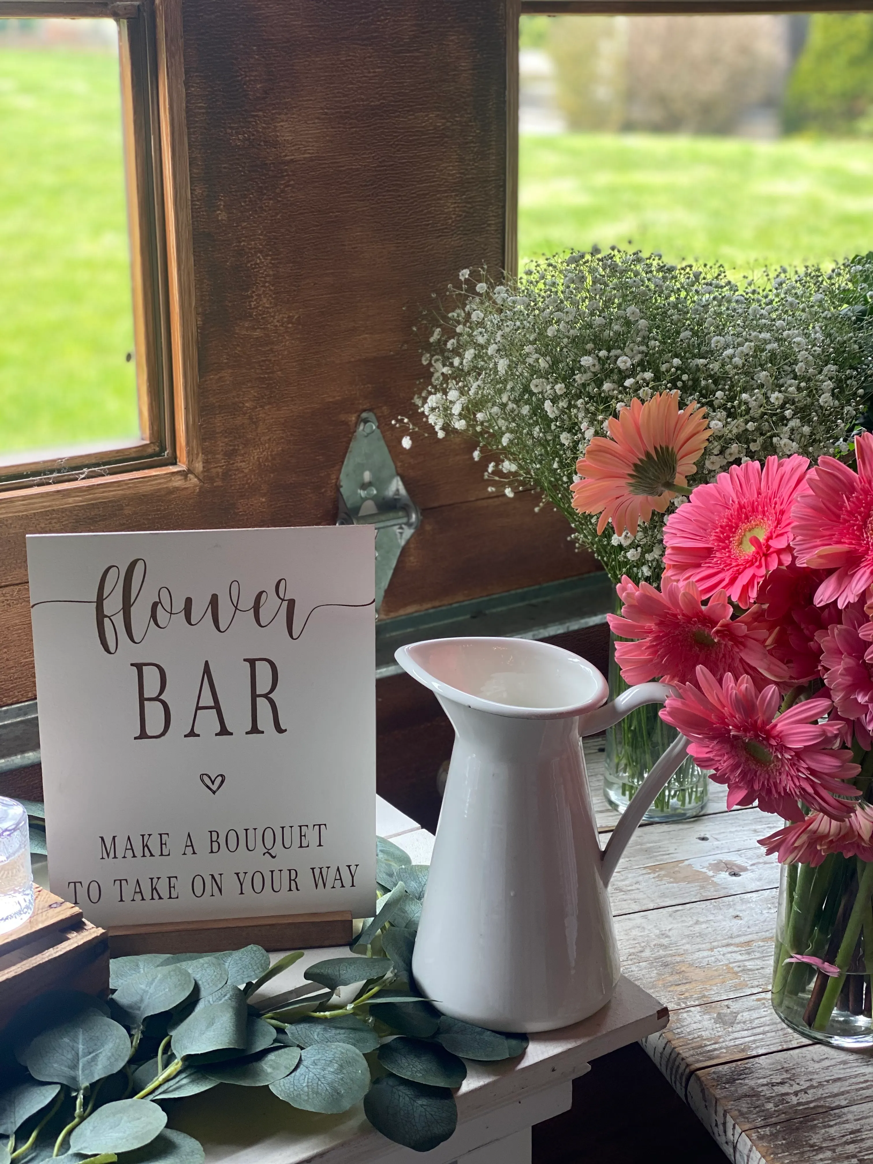 Flower Bar Sign White 8x10