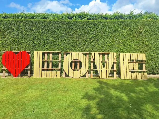 Houten letter op aanvraag