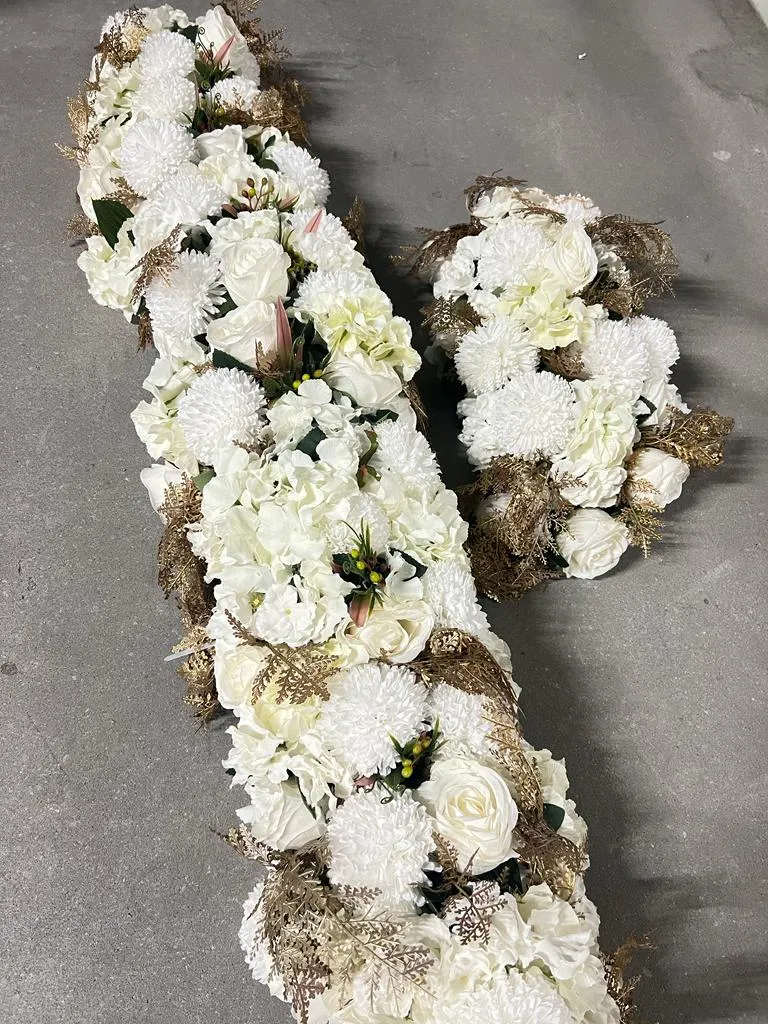 Bloemstuk Wit & Goud