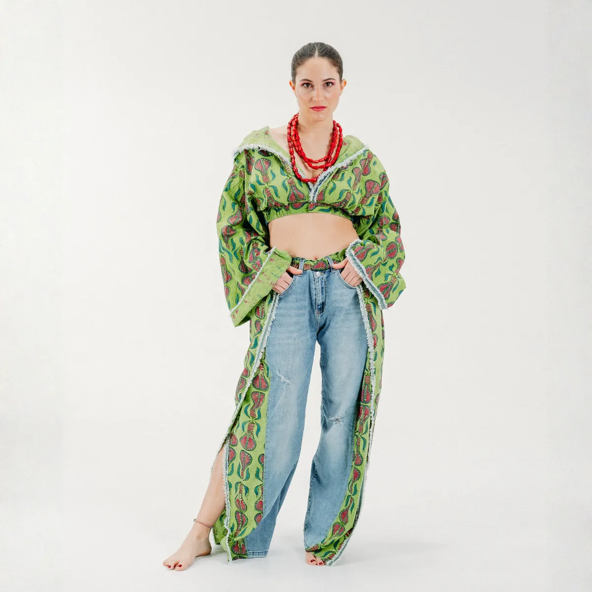 Pantalone Upcycled con aperture laterali