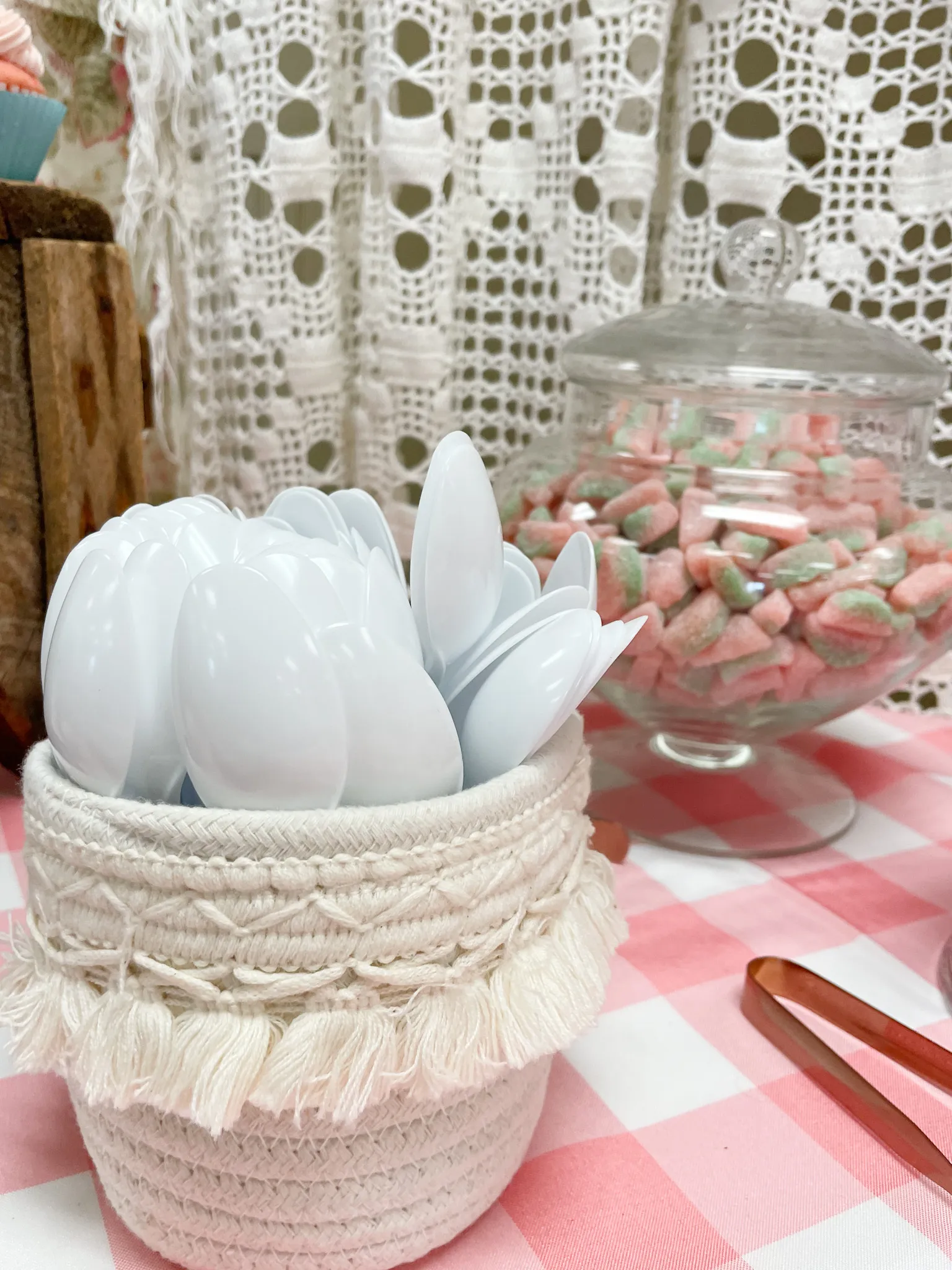 Natural Woven Basket w/Tassels