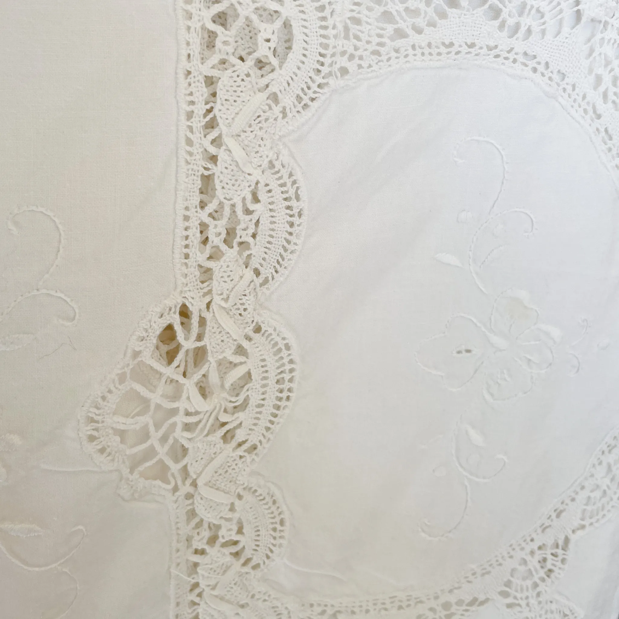 Assorted White Embroidery Designed Tablecloths