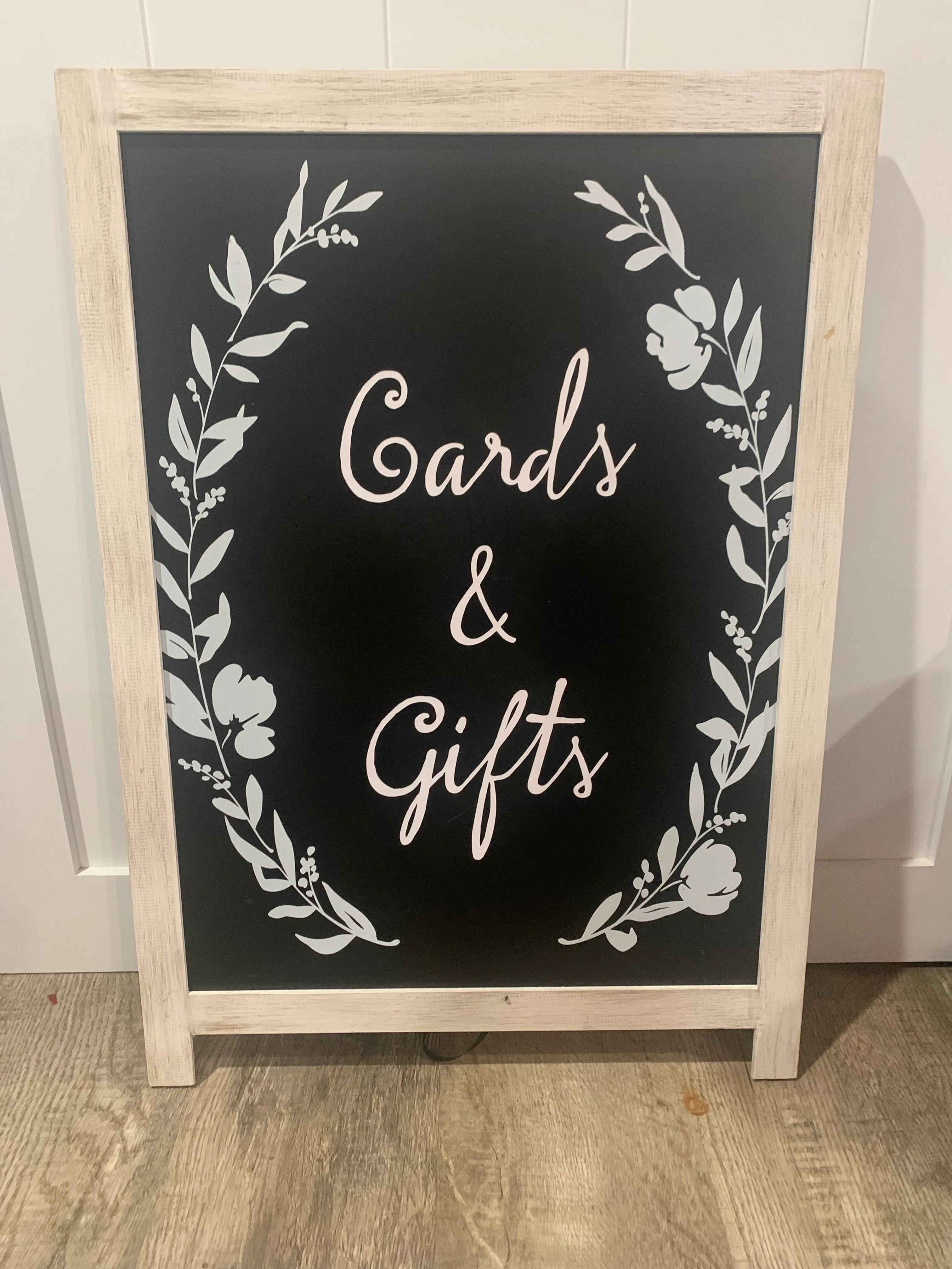 Black and White Card & Gift Sign