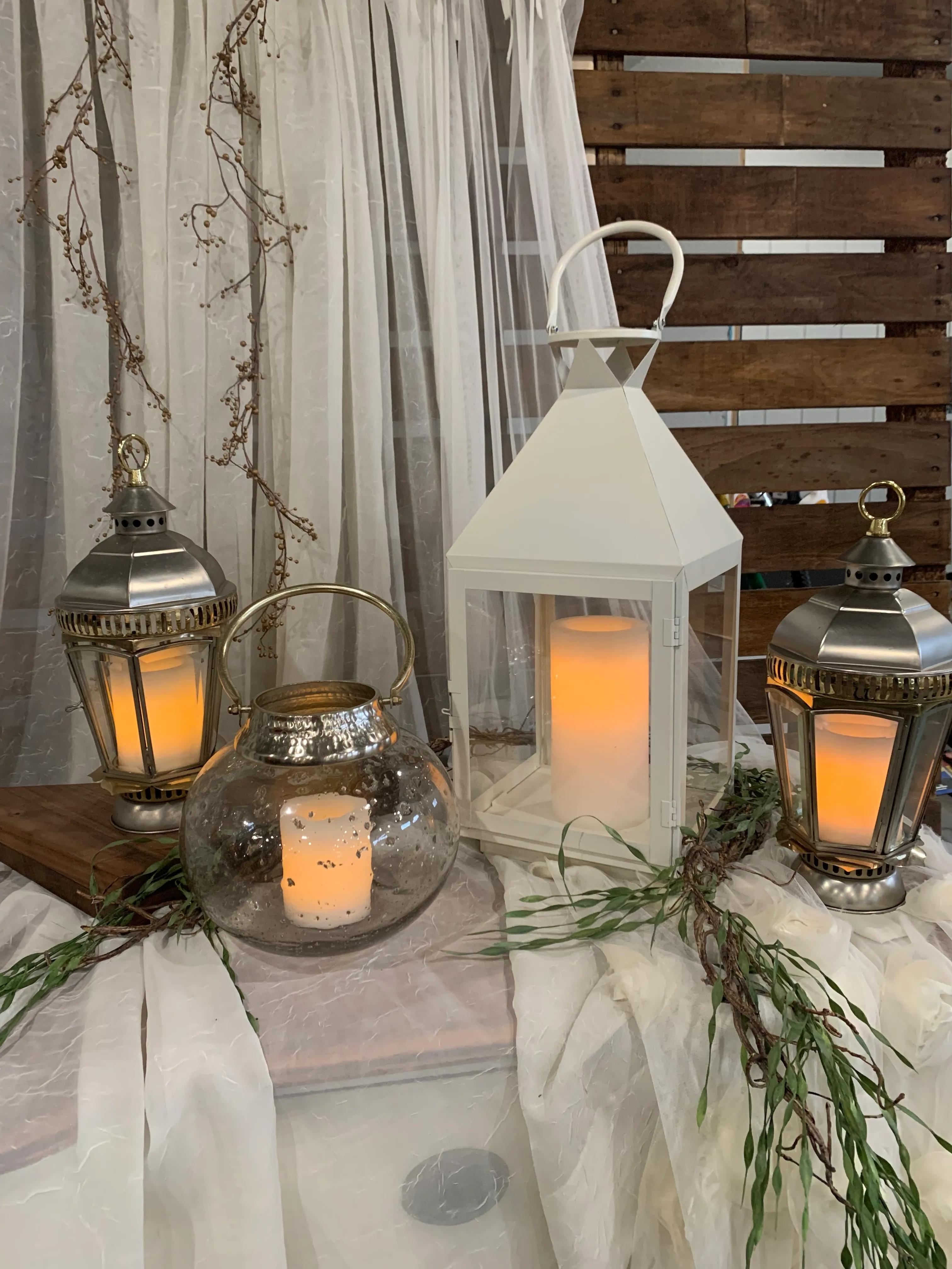 Lanterns 2 (set of 4)