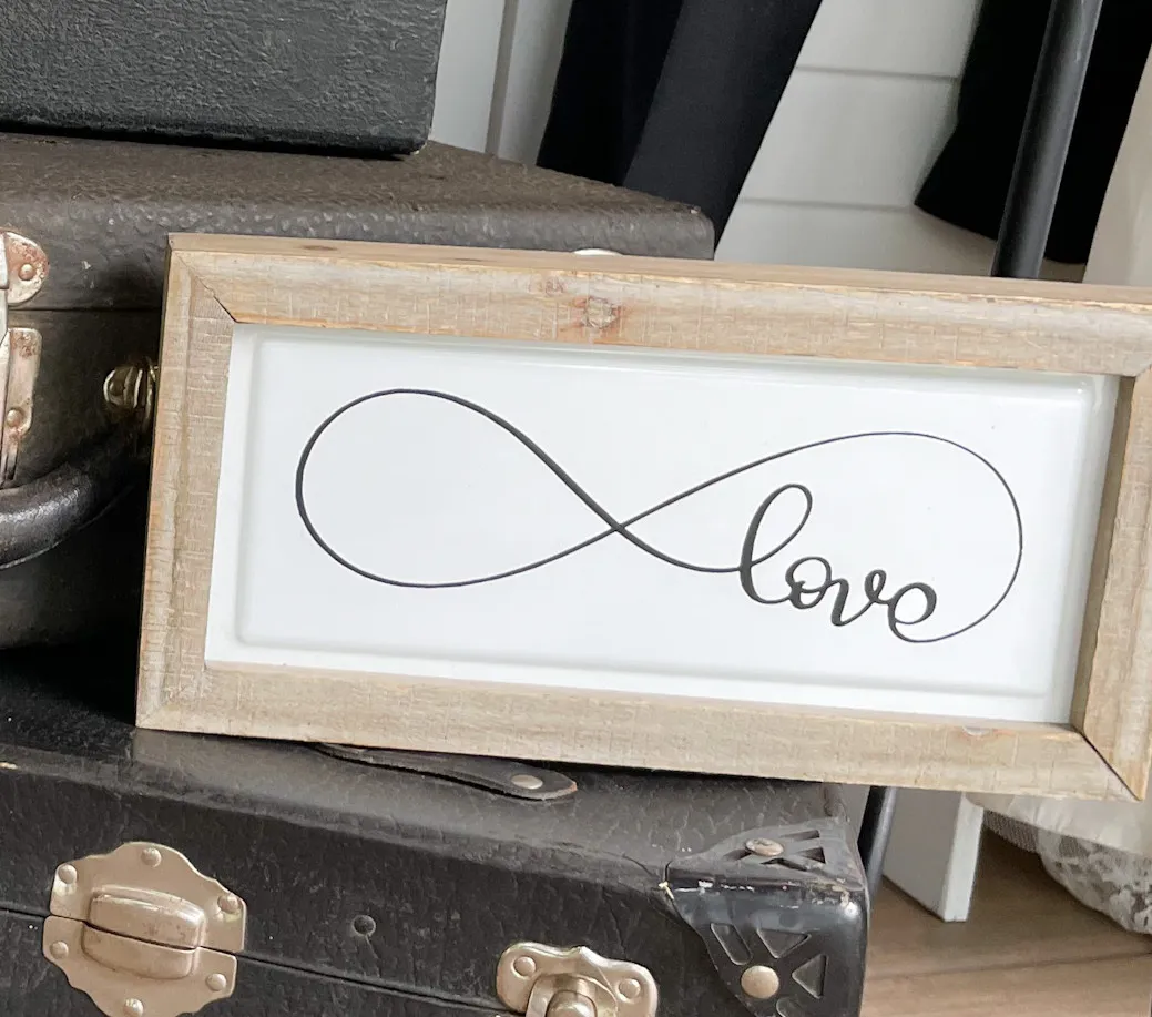 Small Infinity Love Sign