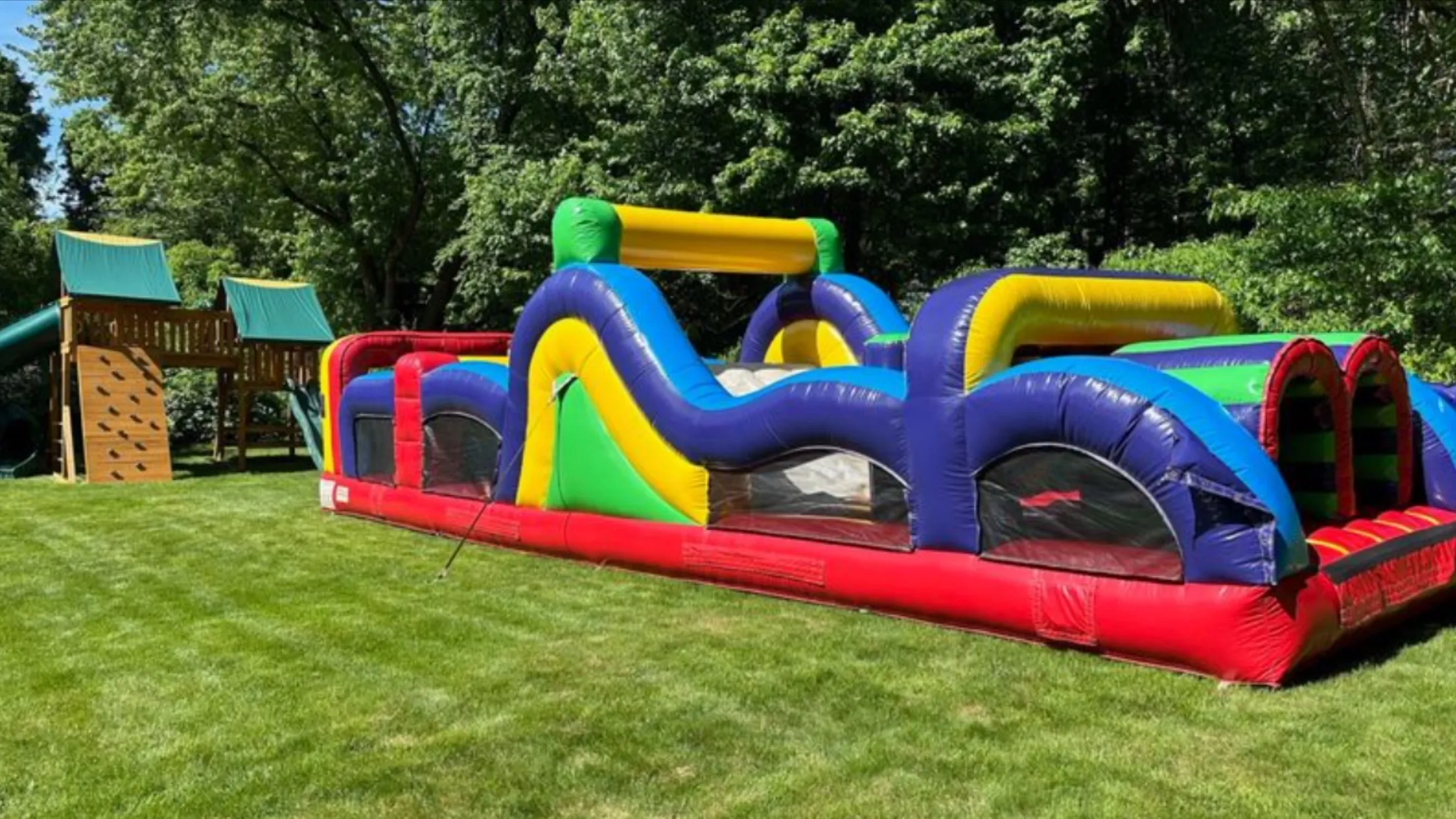 40FT Obstacle course dimensions 40L 11w 11h