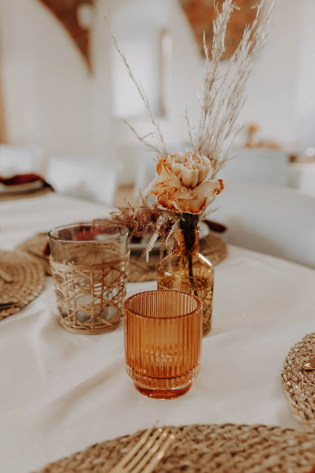 Vasen braun gemustert