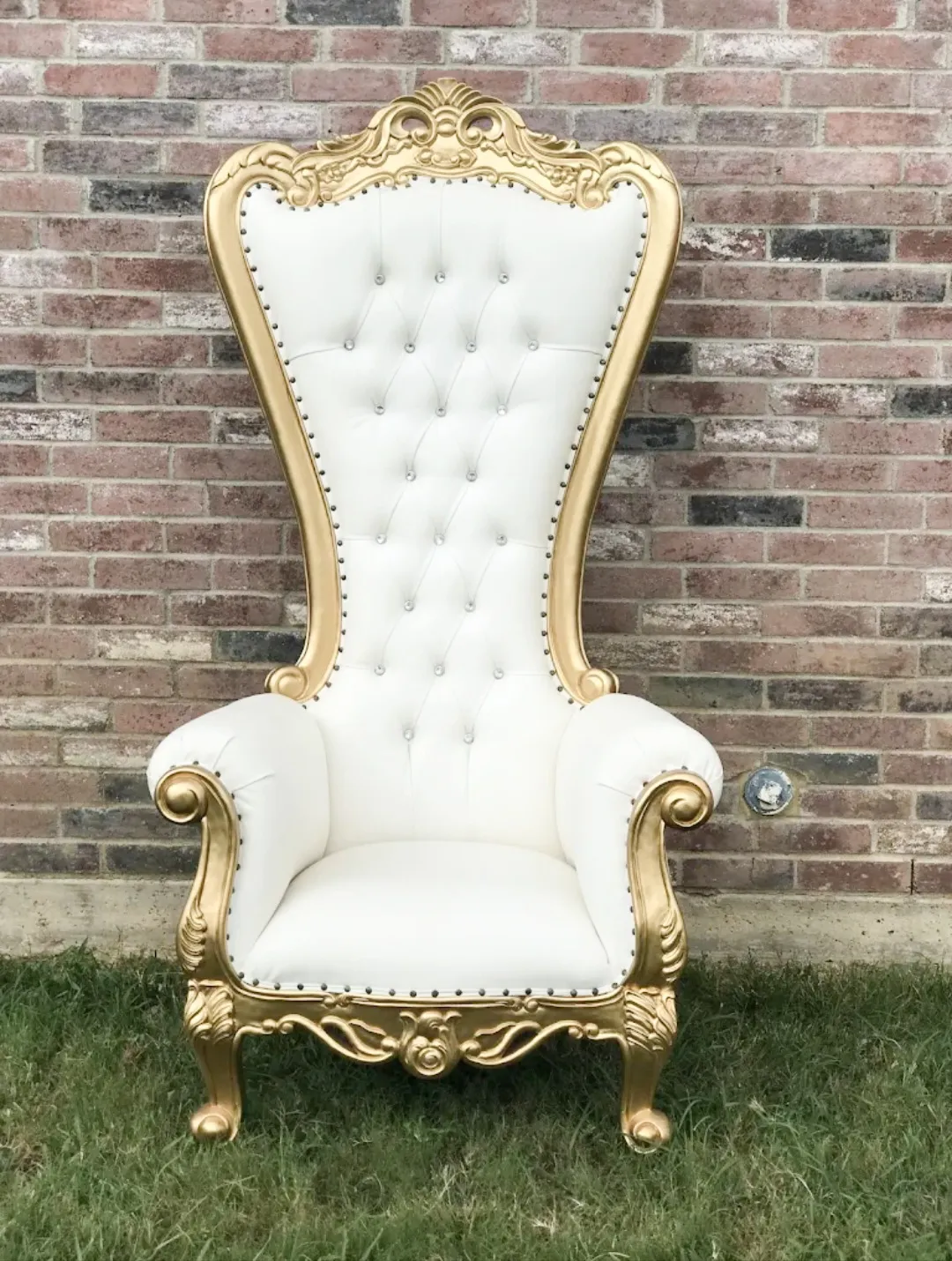 Throne Chair