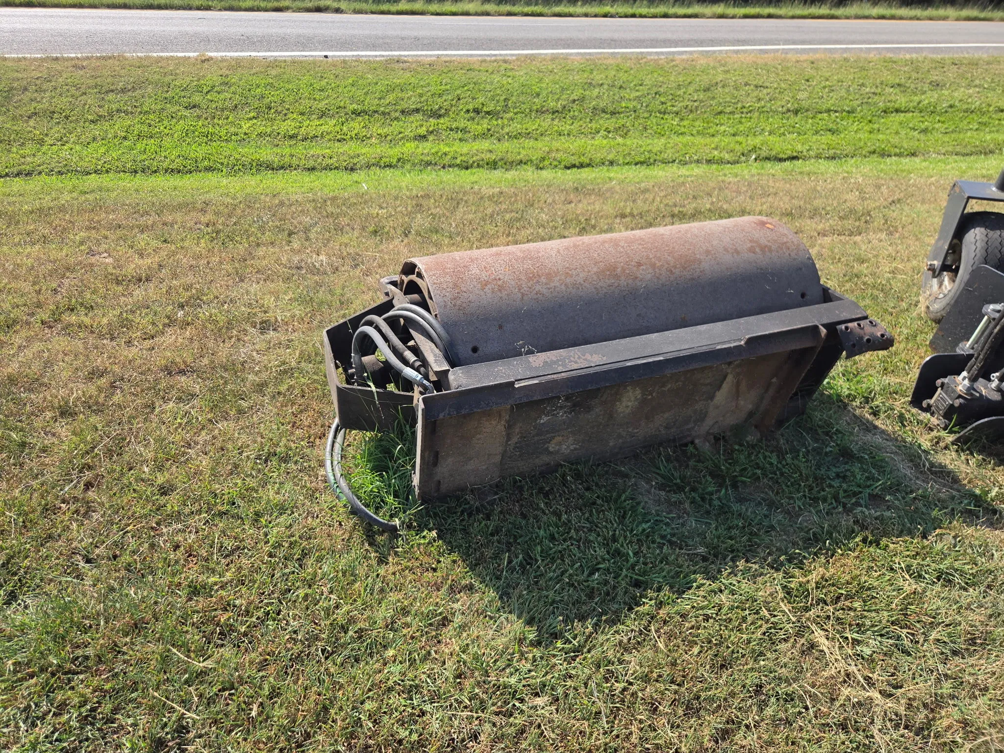 Vibratory Roller/ Compactor Attachment