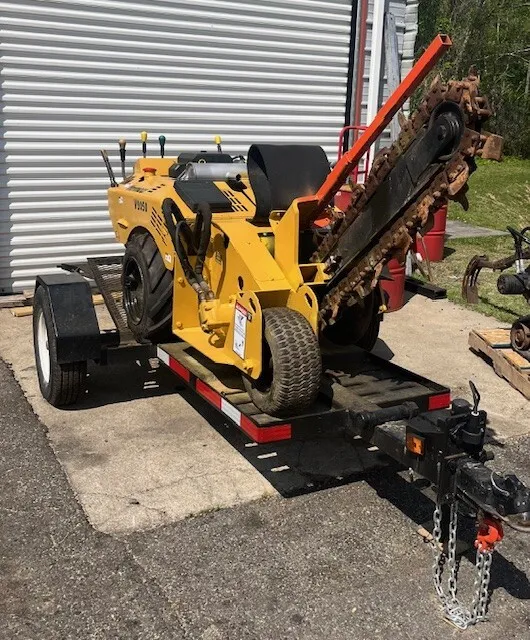 Vermeer V2050 Trencher